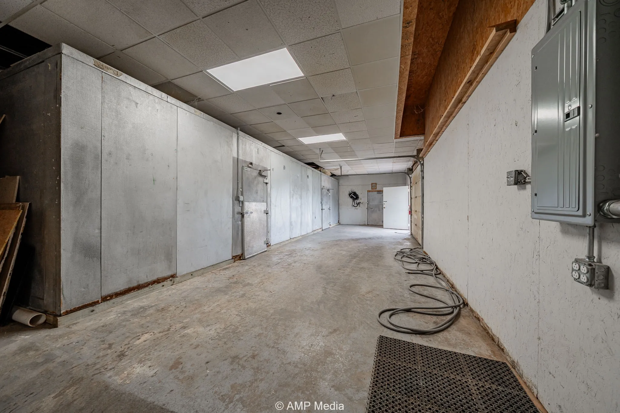 Business For Sale in Jones County , 211 N Swenson Street, Stamford, Texas 79553, 0, 0, Garage spaces, 0 Sqft, built in 1955, Preowned, mls#21056753, Real Estate Agent in Stamford, Homes For Sale in Jones county, Homes For Sale in Stamford, Realtor in Stamford Texas, Real Estate Brokerage Independent Realty Texas, Luminita Cordes Realtor