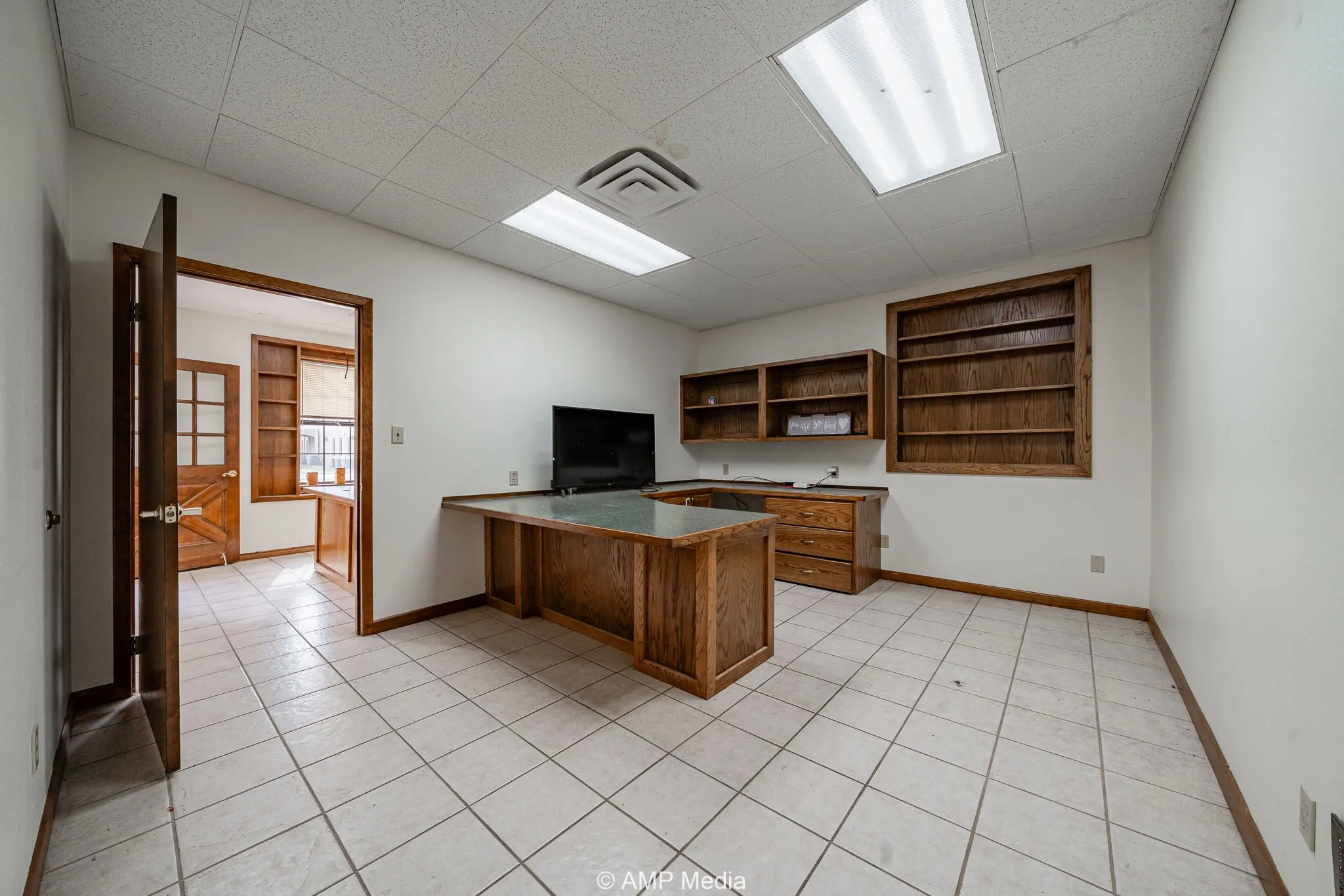 Business For Sale in Jones County , 211 N Swenson Street, Stamford, Texas 79553, 0, 0, Garage spaces, 0 Sqft, built in 1955, Preowned, mls#21056753, Real Estate Agent in Stamford, Homes For Sale in Jones county, Homes For Sale in Stamford, Realtor in Stamford Texas, Real Estate Brokerage Independent Realty Texas, Luminita Cordes Realtor