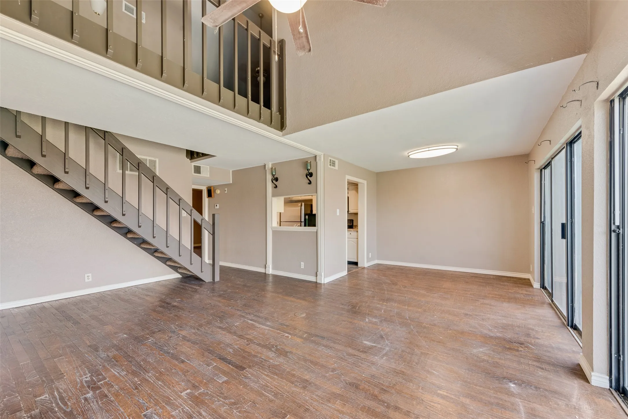 Condominium For Sale in Rockwall County , 1242 Signal Ridge Place, Rockwall, Texas 75032, 3 Bedrooms, 3 Bathrooms, Garage spaces, 1,825 Sqft, built in 1985, Price $209,999, mls#21056147, Real Estate Agent in Rockwall, Homes For Sale in Rockwall county, Homes For Sale in Rockwall, Realtor in Rockwall Texas, Real Estate Brokerage Independent Realty Texas, Luminita Cordes Realtor