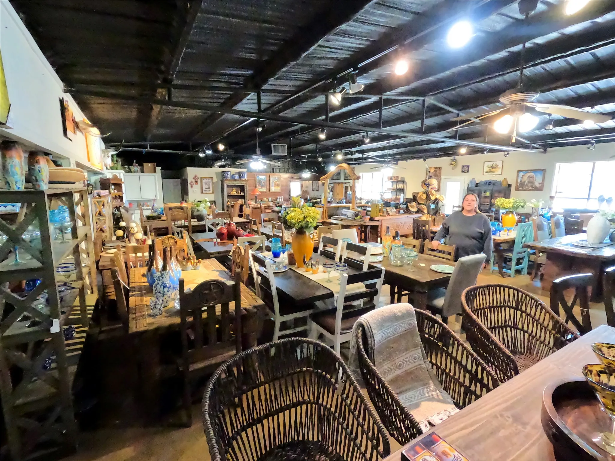 Retail For Sale in Clay County , 3916 US HWY 287 N, Henrietta, Texas 76365, 0, 0, Garage spaces, 0 Sqft, built in 2001, Preowned, mls#21056036, Real Estate Agent in Henrietta, Homes For Sale in Clay county, Homes For Sale in Henrietta, Realtor in Henrietta Texas, Real Estate Brokerage Independent Realty Texas, Luminita Cordes Realtor