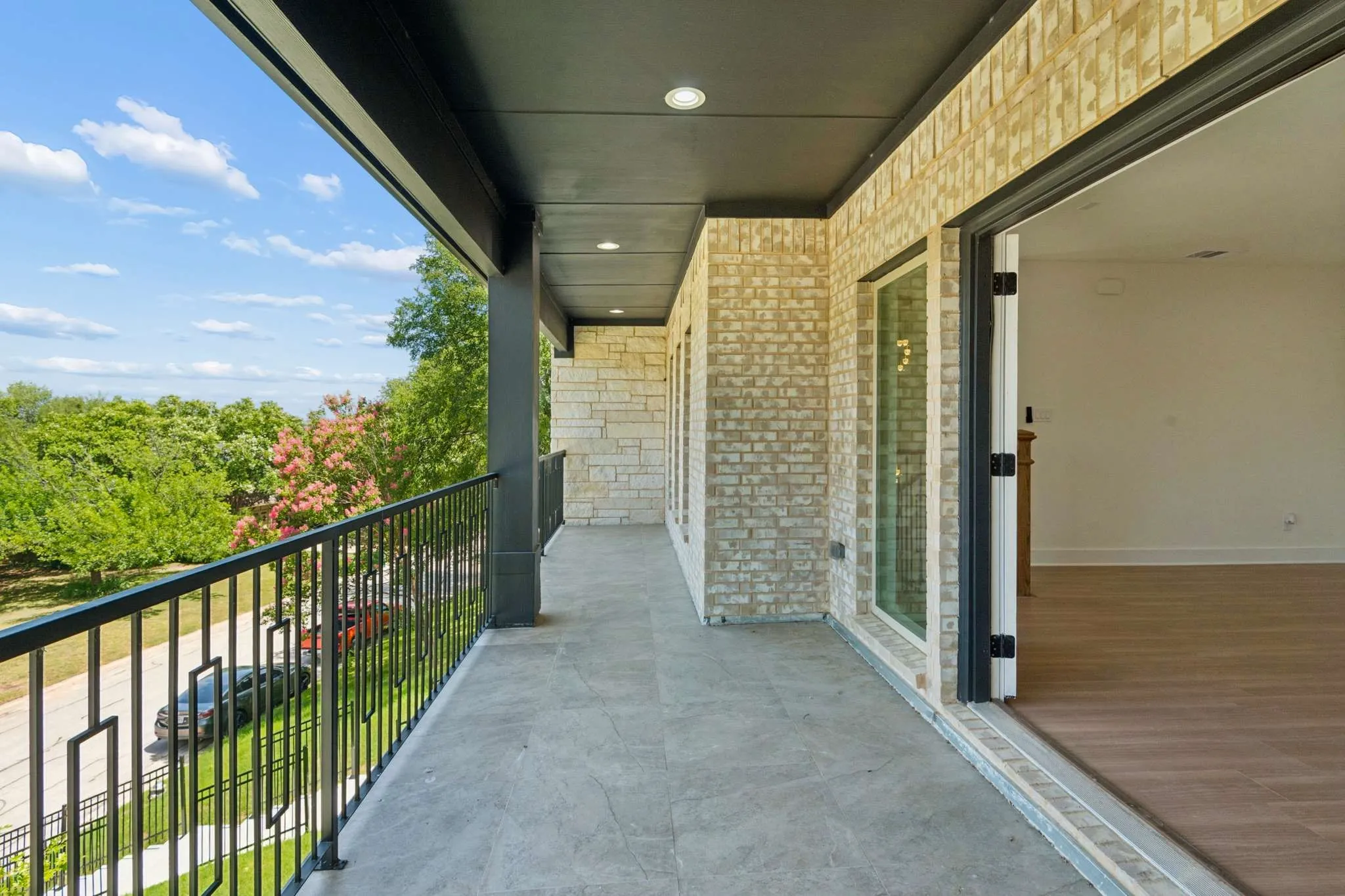Single Family Residence For Sale in Tarrant County , 9008 Crosswind Drive, Fort Worth, Texas 76179, 5 Bedroom, 3 Bathroom, 2 Garage spaces, 3,553 Sqft, built in 2025, New Construction - Complete, mls#21055458, Real Estate Agent in Fort Worth, Homes For Sale in Tarrant county, Homes For Sale in Fort Worth, Realtor in Fort Worth Texas, Real Estate Brokerage Independent Realty Texas, Luminita Cordes Realtor