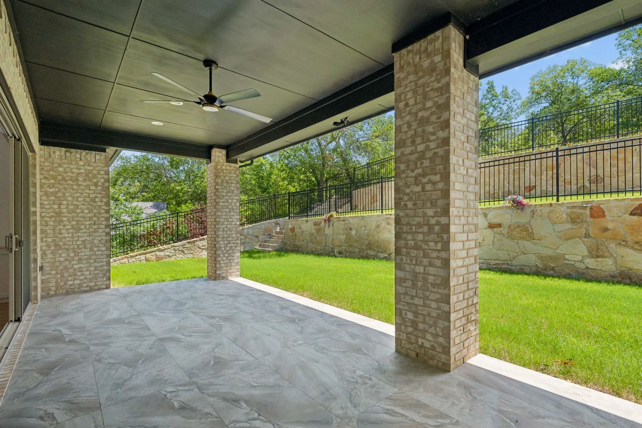 Single Family Residence For Sale in Tarrant County , 9008 Crosswind Drive, Fort Worth, Texas 76179, 5 Bedroom, 3 Bathroom, 2 Garage spaces, 3,553 Sqft, built in 2025, New Construction - Complete, mls#21055458, Real Estate Agent in Fort Worth, Homes For Sale in Tarrant county, Homes For Sale in Fort Worth, Realtor in Fort Worth Texas, Real Estate Brokerage Independent Realty Texas, Luminita Cordes Realtor