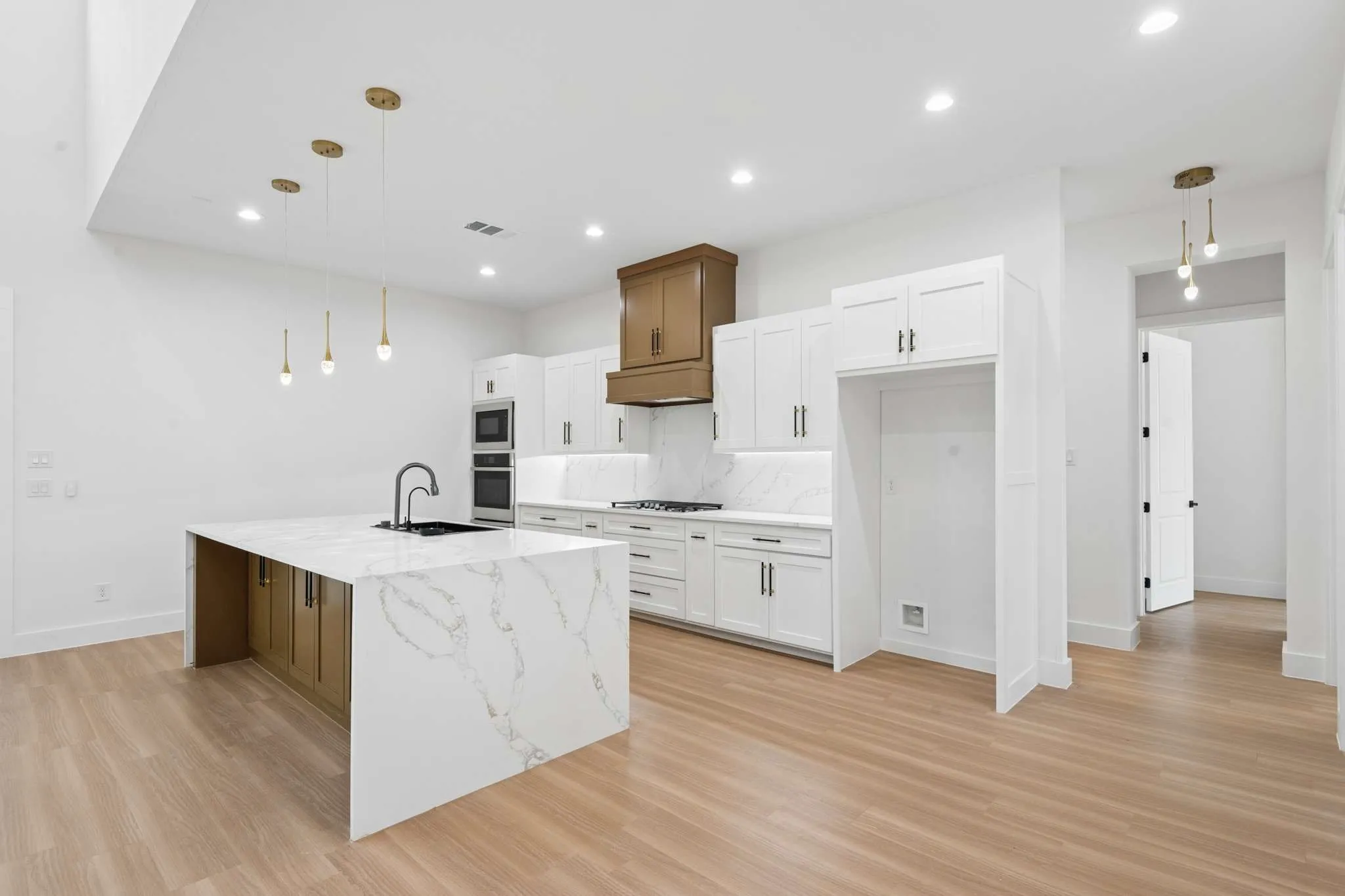 Single Family Residence For Sale in Tarrant County , 9008 Crosswind Drive, Fort Worth, Texas 76179, 5 Bedroom, 3 Bathroom, 2 Garage spaces, 3,553 Sqft, built in 2025, New Construction - Complete, mls#21055458, Real Estate Agent in Fort Worth, Homes For Sale in Tarrant county, Homes For Sale in Fort Worth, Realtor in Fort Worth Texas, Real Estate Brokerage Independent Realty Texas, Luminita Cordes Realtor