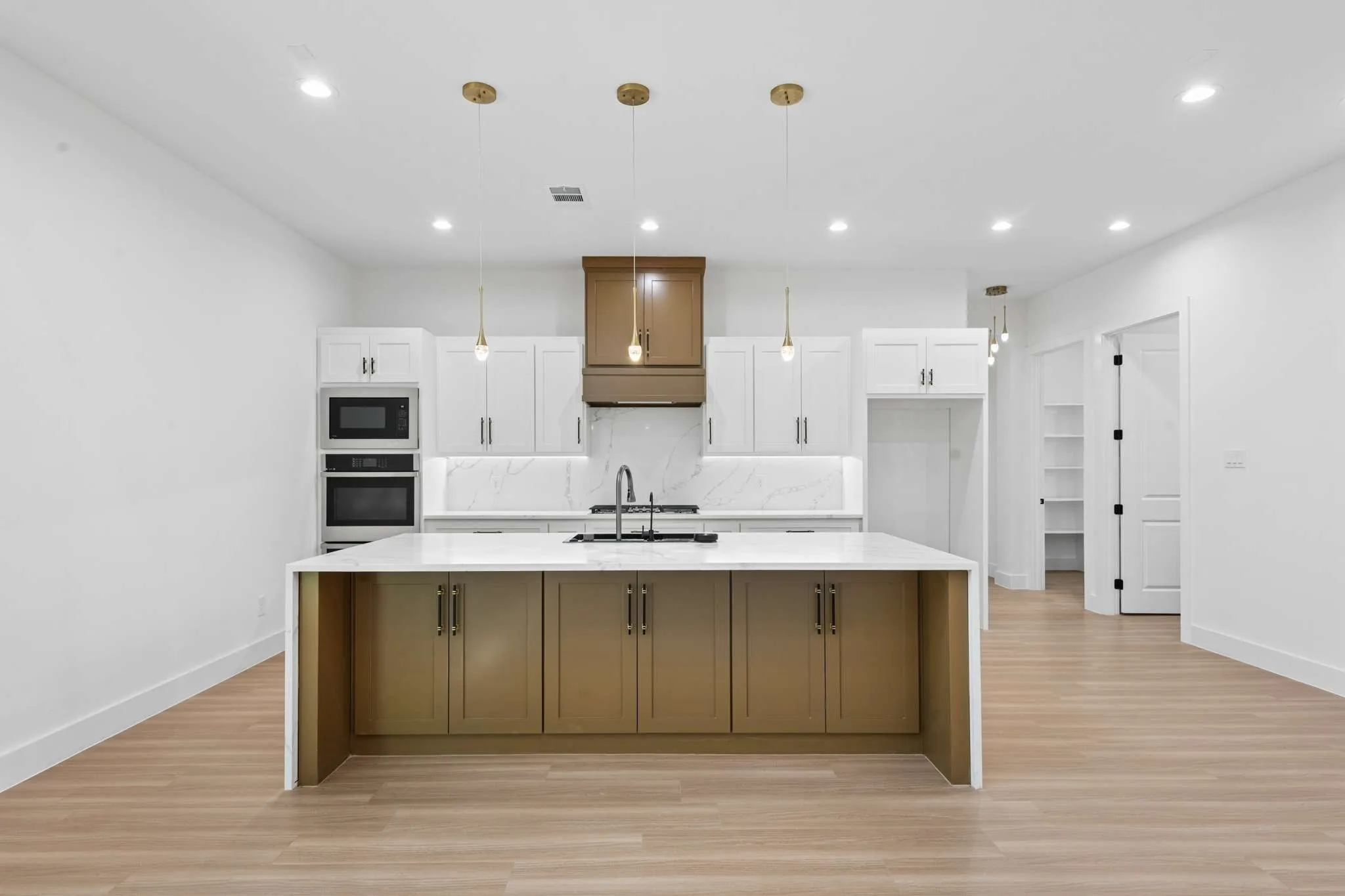 Single Family Residence For Sale in Tarrant County , 9008 Crosswind Drive, Fort Worth, Texas 76179, 5 Bedroom, 3 Bathroom, 2 Garage spaces, 3,553 Sqft, built in 2025, New Construction - Complete, mls#21055458, Real Estate Agent in Fort Worth, Homes For Sale in Tarrant county, Homes For Sale in Fort Worth, Realtor in Fort Worth Texas, Real Estate Brokerage Independent Realty Texas, Luminita Cordes Realtor