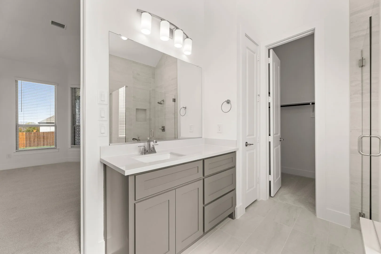 22_621 Hidden Lakes-Primary Suite-4