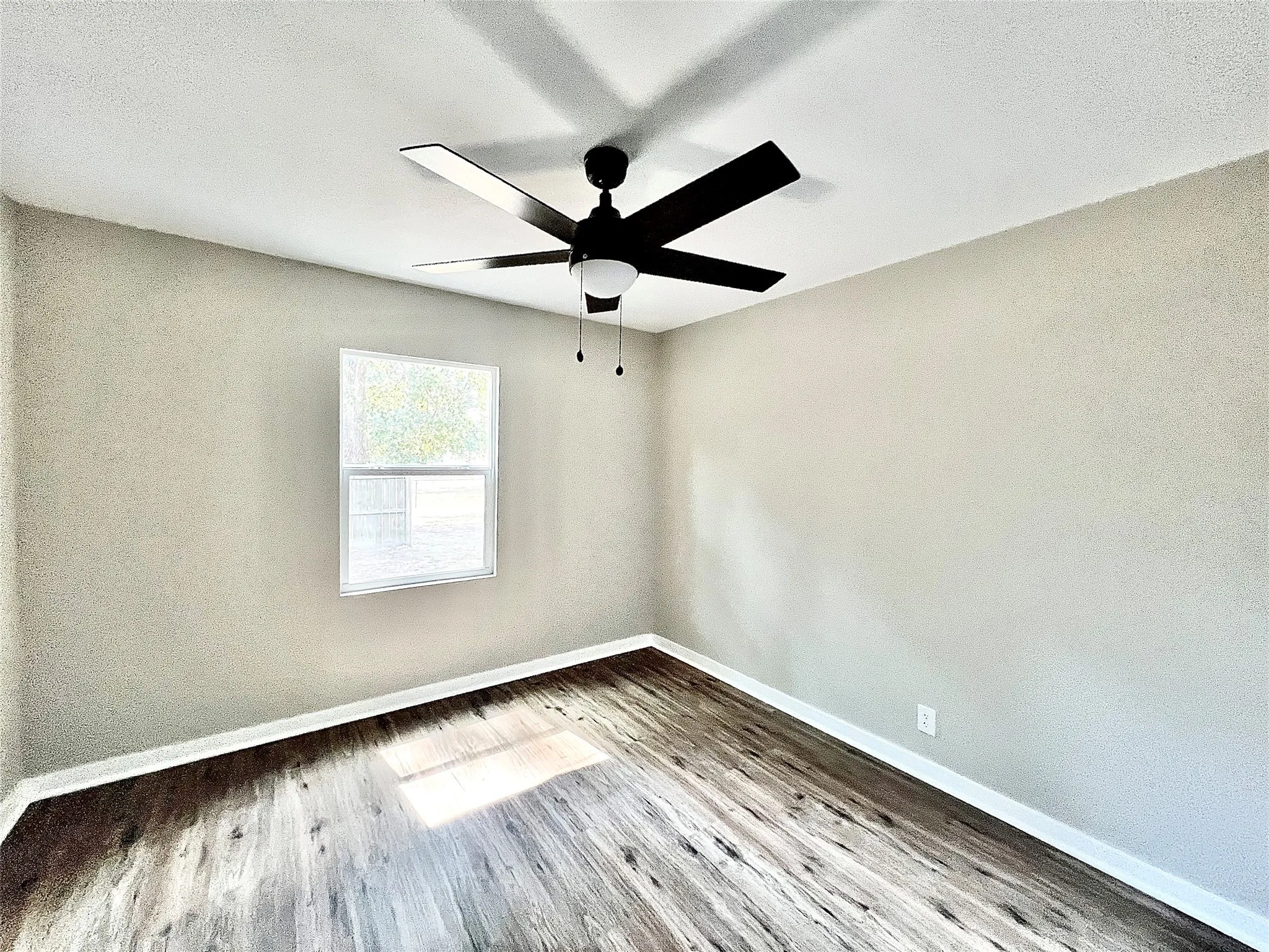 Single Family Residence For Sale in Upshur County , 5407 State Highway 155 S, Gilmer, Texas 75645, 3 Bedroom, 1 Bathroom, 1 Garage spaces, 1,272 Sqft, built in 1960, mls#21057358, Real Estate Agent in Gilmer, Homes For Sale in Upshur county, Homes For Sale in Gilmer, Realtor in Gilmer Texas, Real Estate Brokerage Independent Realty Texas, Luminita Cordes Realtor