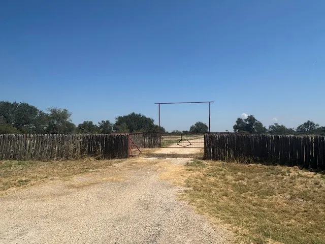 Farm For Sale in Sutton County , 301 PR 2267, Sonora, Texas 76950, 2 Bedroom, 1 Bathroom, Garage spaces, 2,016 Sqft, built in 0, Preowned, mls#21057930, Real Estate Agent in Sonora, Homes For Sale in Sutton county, Homes For Sale in Sonora, Realtor in Sonora Texas, Real Estate Brokerage Independent Realty Texas, Luminita Cordes Realtor