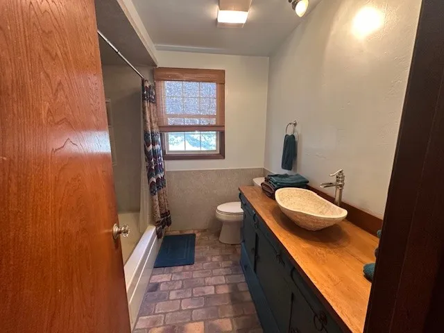 Farm For Sale in Sutton County , 301 PR 2267, Sonora, Texas 76950, 2 Bedroom, 1 Bathroom, Garage spaces, 2,016 Sqft, built in 0, Preowned, mls#21057930, Real Estate Agent in Sonora, Homes For Sale in Sutton county, Homes For Sale in Sonora, Realtor in Sonora Texas, Real Estate Brokerage Independent Realty Texas, Luminita Cordes Realtor