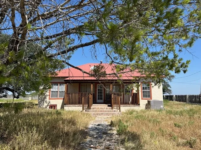 Farm For Sale in Sutton County , 301 PR 2267, Sonora, Texas 76950, 2 Bedroom, 1 Bathroom, Garage spaces, 2,016 Sqft, built in 0, Preowned, mls#21057930, Real Estate Agent in Sonora, Homes For Sale in Sutton county, Homes For Sale in Sonora, Realtor in Sonora Texas, Real Estate Brokerage Independent Realty Texas, Luminita Cordes Realtor