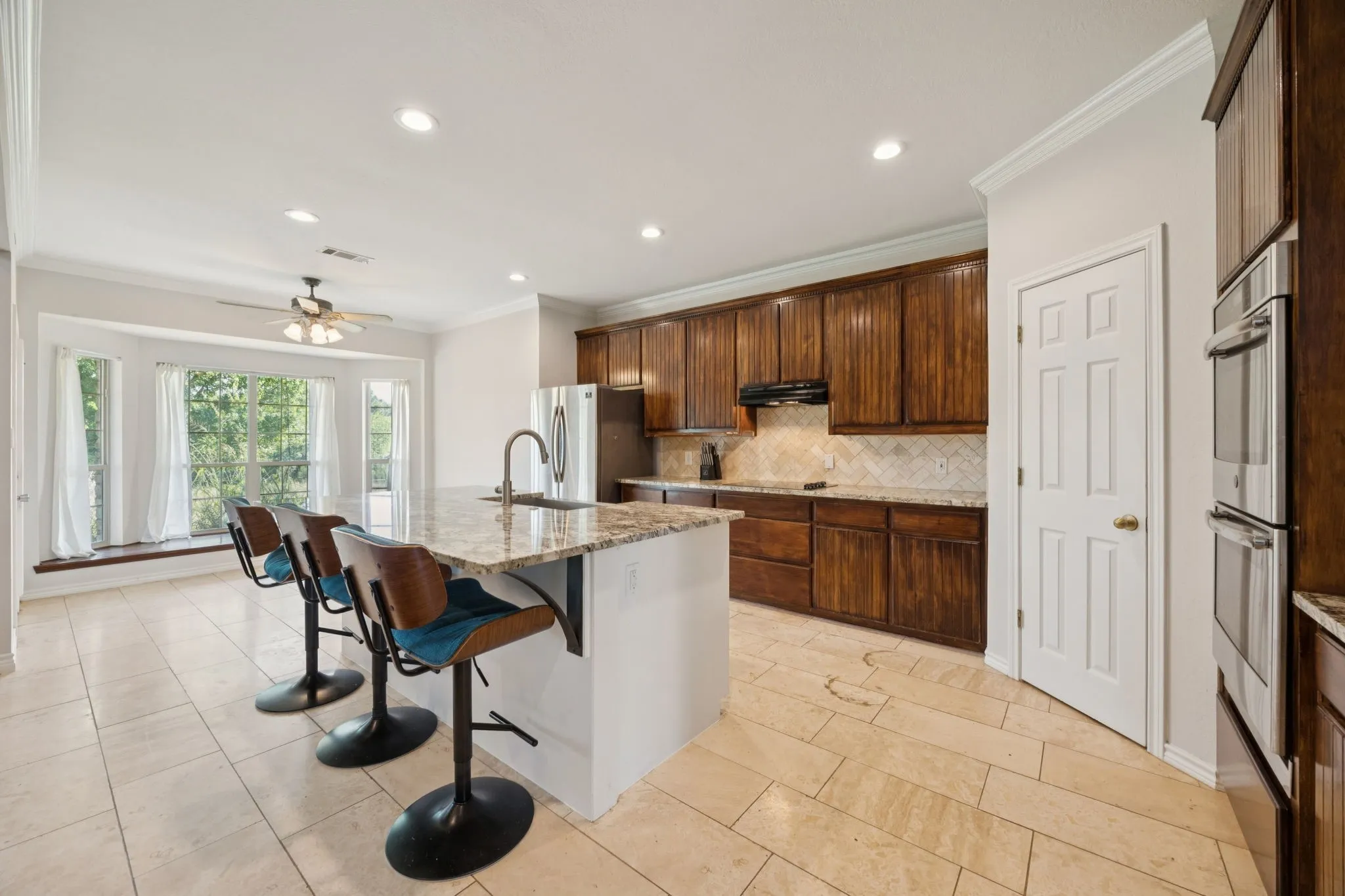 Farm For Sale in Collin County , 9530 County Road 581, Anna, Texas 75409, 4 Bedrooms, 3 Bathrooms, 2 Garage spaces, 2,995 Sqft, built in 2002, Preowned, Price $6,300,000, mls#21017667, Real Estate Agent in Anna, Homes For Sale in Collin county, Homes For Sale in Anna, Realtor in Anna Texas, Real Estate Brokerage Independent Realty Texas, Luminita Cordes Realtor
