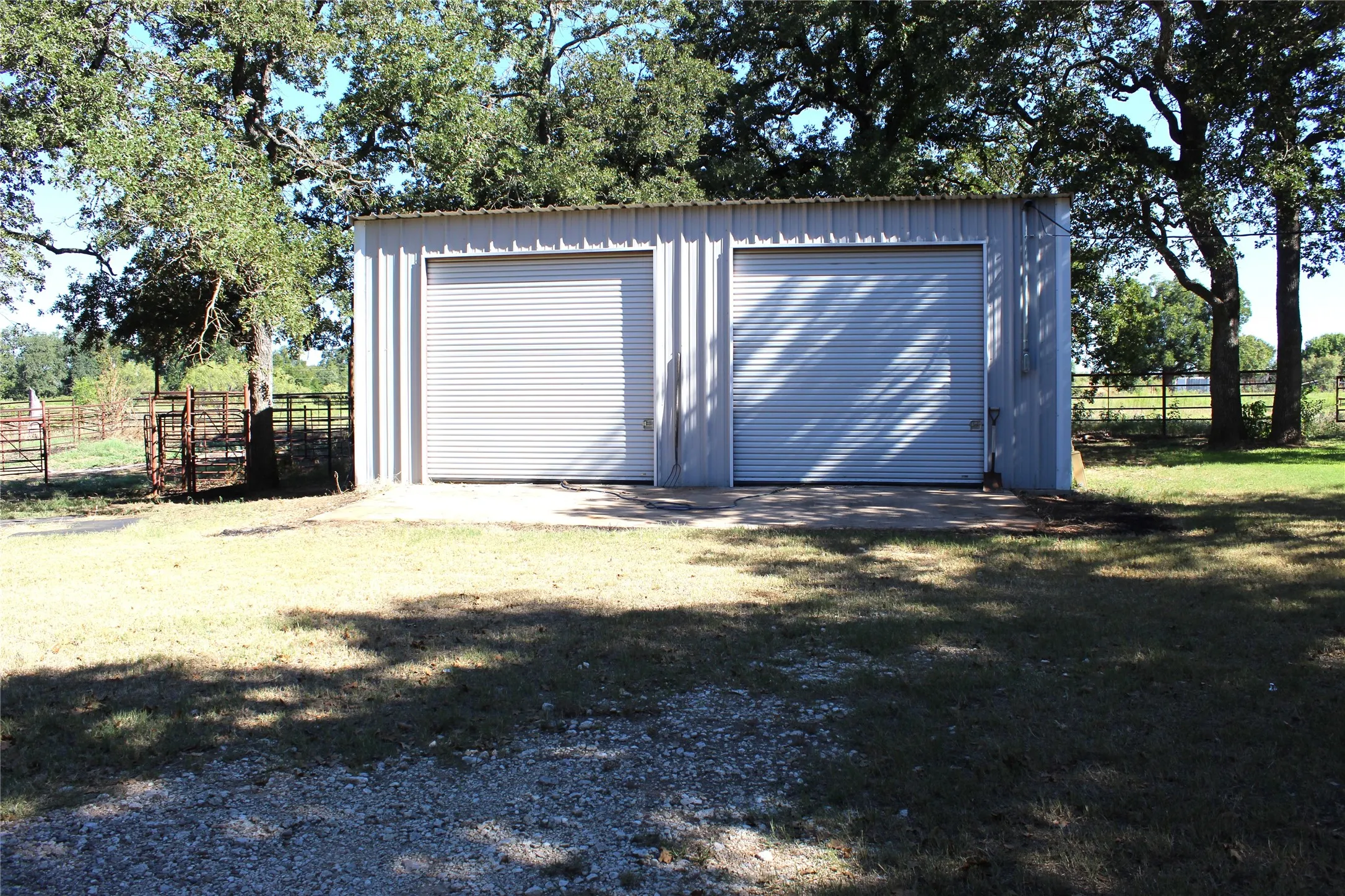 Single Family Residence For Sale in Comanche County , 5050 Highway 67 377N, Comanche, Texas 76442, 3 Bedrooms, 2 Bathrooms, 2 Garage spaces, 2,000 Sqft, built in 1956, Price $540,000, mls#21058200, Real Estate Agent in Comanche, Homes For Sale in Comanche county, Homes For Sale in Comanche, Realtor in Comanche Texas, Real Estate Brokerage Independent Realty Texas, Luminita Cordes Realtor