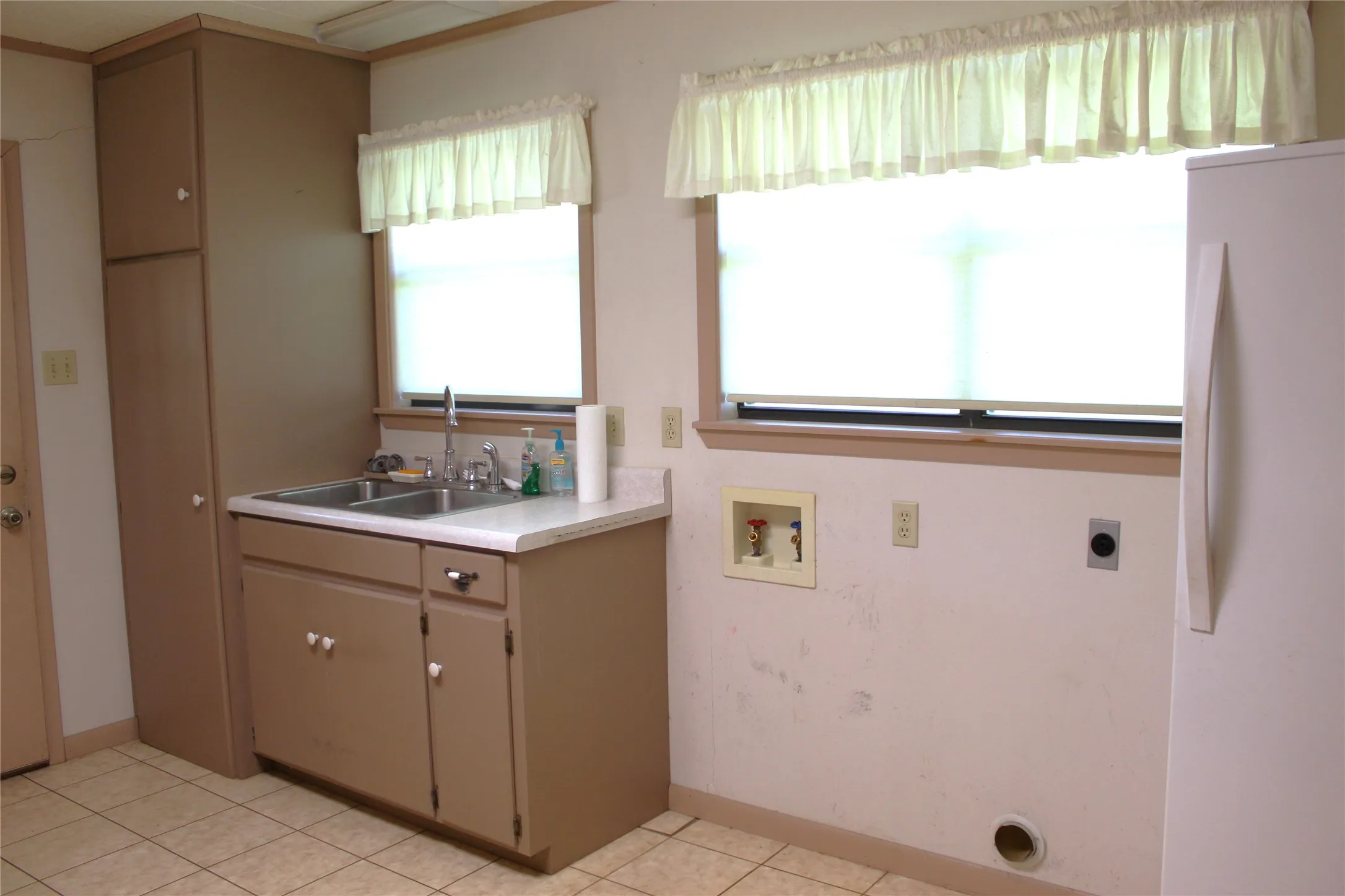 Single Family Residence For Sale in Comanche County , 5050 Highway 67 377N, Comanche, Texas 76442, 3 Bedrooms, 2 Bathrooms, 2 Garage spaces, 2,000 Sqft, built in 1956, Price $540,000, mls#21058200, Real Estate Agent in Comanche, Homes For Sale in Comanche county, Homes For Sale in Comanche, Realtor in Comanche Texas, Real Estate Brokerage Independent Realty Texas, Luminita Cordes Realtor