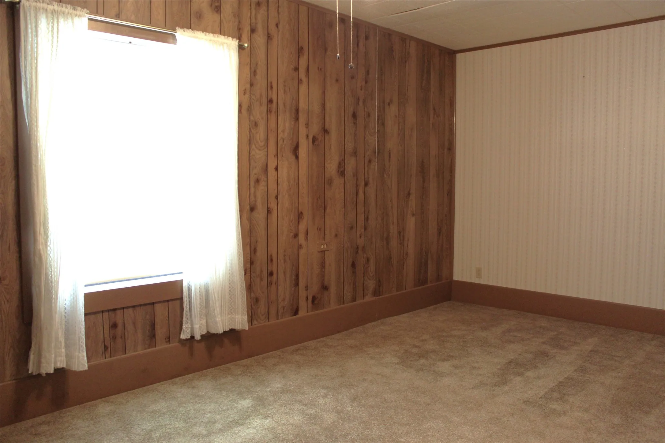 Single Family Residence For Sale in Comanche County , 5050 Highway 67 377N, Comanche, Texas 76442, 3 Bedrooms, 2 Bathrooms, 2 Garage spaces, 2,000 Sqft, built in 1956, Price $540,000, mls#21058200, Real Estate Agent in Comanche, Homes For Sale in Comanche county, Homes For Sale in Comanche, Realtor in Comanche Texas, Real Estate Brokerage Independent Realty Texas, Luminita Cordes Realtor