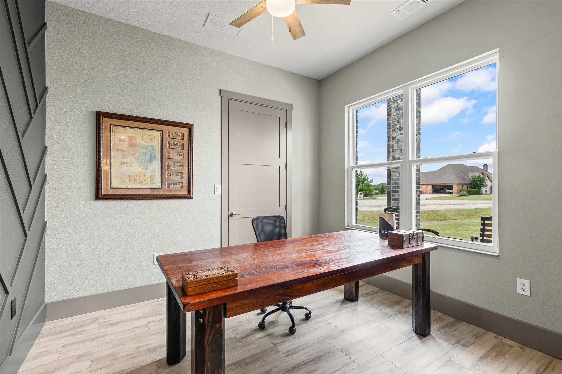 Single Family Residence For Sale in Collin County , 5705 Autumn Trail, Celina, Texas 75009, 7 Bedroom, 4 Bathroom, 4 Garage spaces, 4,415 Sqft, built in 2025, Preowned, Price $1,295,000, mls#21057890, Real Estate Agent in Celina, Homes For Sale in Collin county, Homes For Sale in Celina, Realtor in Celina Texas, Real Estate Brokerage Independent Realty Texas, Luminita Cordes Realtor