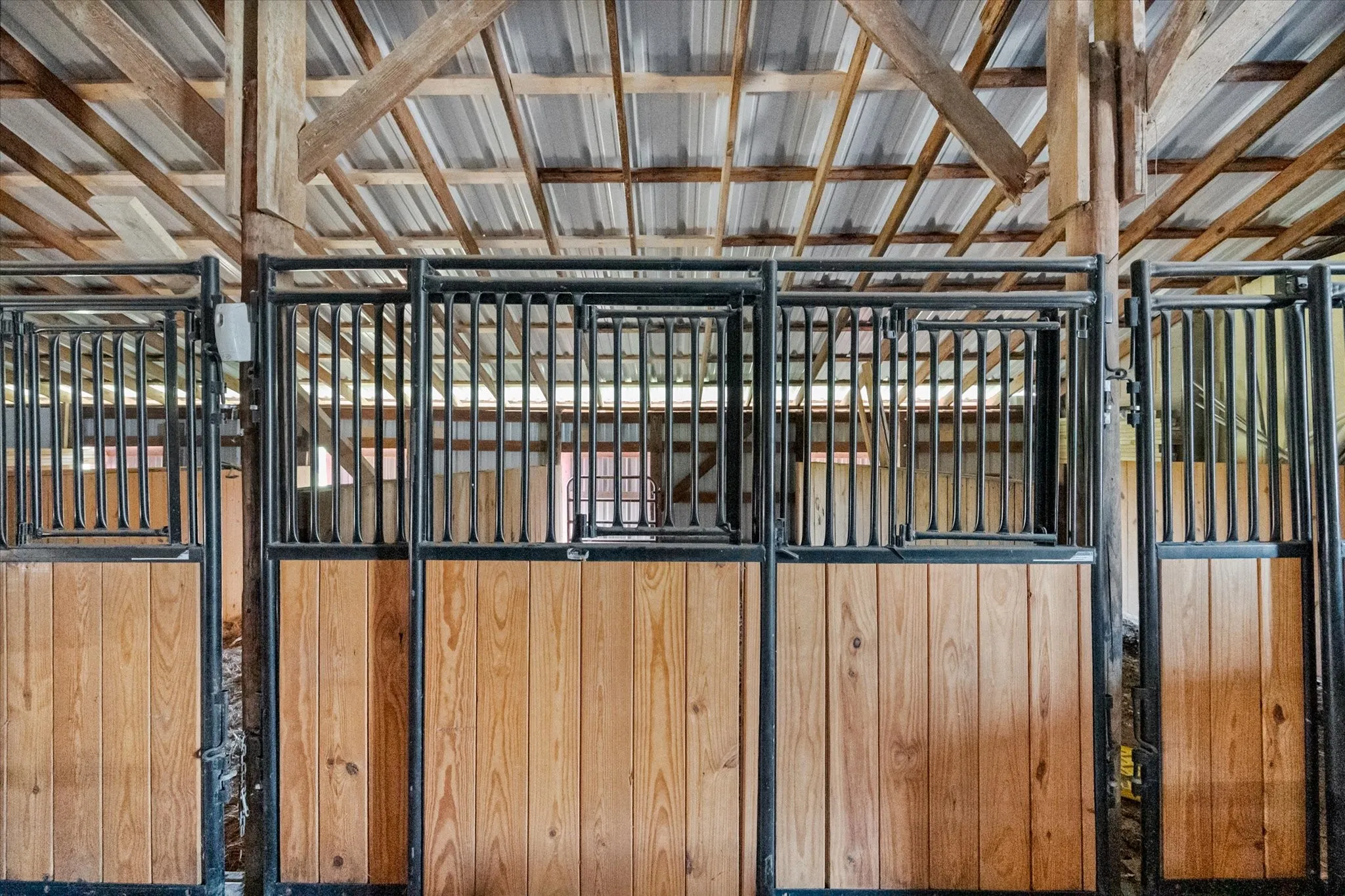 8 dedicated stalls exist plus a wash room, tack room and office space.