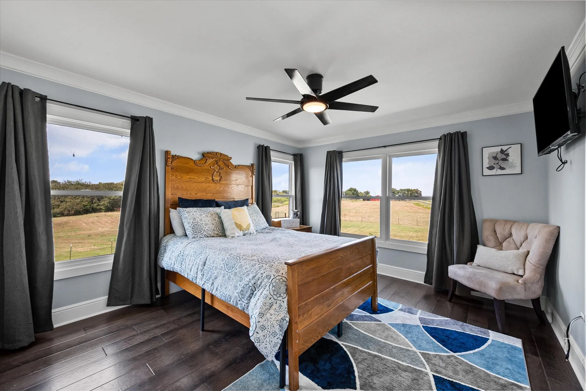 Spacious secondary bedrooms