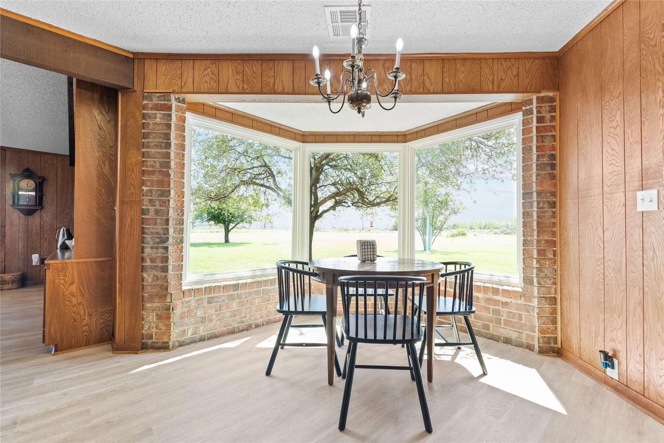 Improved Land For Sale in Hill County , 338 Hcr 2124 Loop, Whitney, Texas 76692, 0, 0, Garage spaces, 0 Sqft, built in 1970, mls#21057832, Real Estate Agent in Whitney, Homes For Sale in Hill county, Homes For Sale in Whitney, Realtor in Whitney Texas, Real Estate Brokerage Independent Realty Texas, Luminita Cordes Realtor