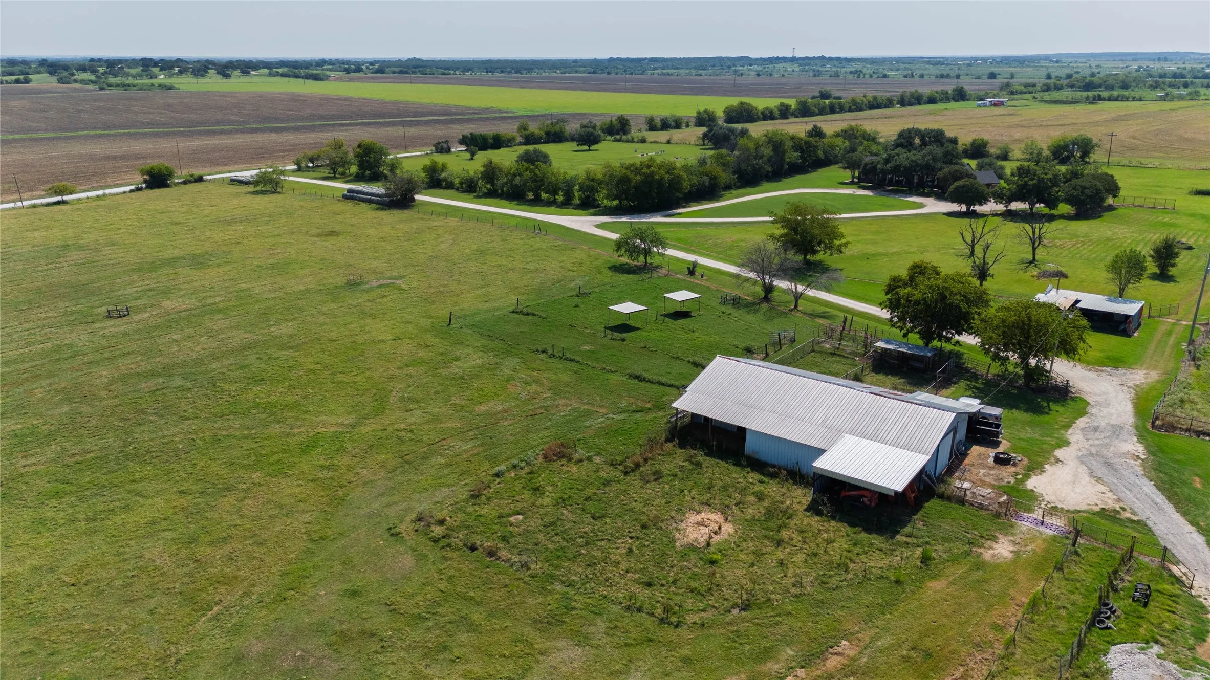 Improved Land For Sale in Hill County , 338 Hcr 2124 Loop, Whitney, Texas 76692, 0, 0, Garage spaces, 0 Sqft, built in 1970, mls#21057832, Real Estate Agent in Whitney, Homes For Sale in Hill county, Homes For Sale in Whitney, Realtor in Whitney Texas, Real Estate Brokerage Independent Realty Texas, Luminita Cordes Realtor