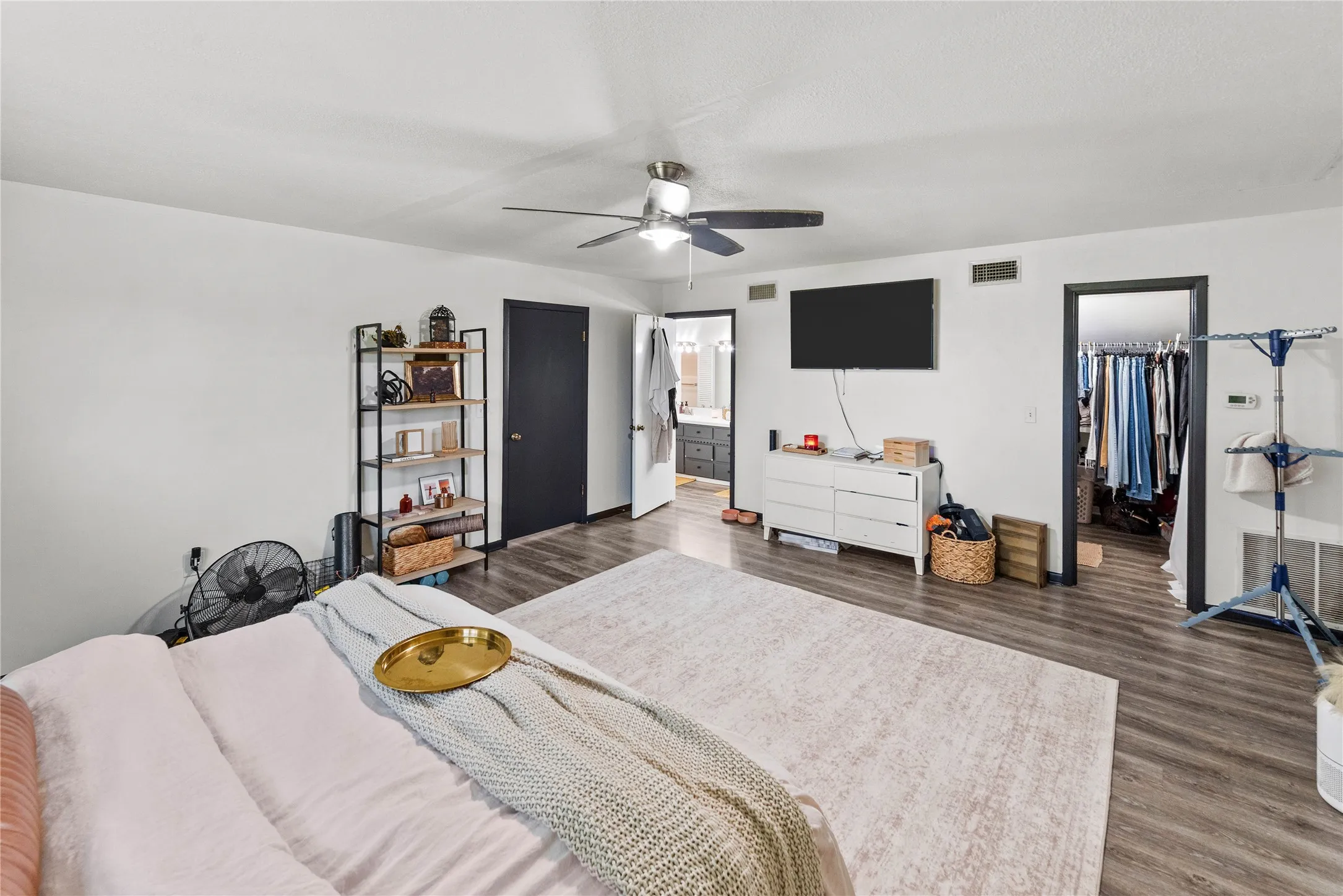 Improved Land For Sale in Hill County , 338 Hcr 2124 Loop, Whitney, Texas 76692, 0, 0, Garage spaces, 0 Sqft, built in 1970, mls#21057832, Real Estate Agent in Whitney, Homes For Sale in Hill county, Homes For Sale in Whitney, Realtor in Whitney Texas, Real Estate Brokerage Independent Realty Texas, Luminita Cordes Realtor