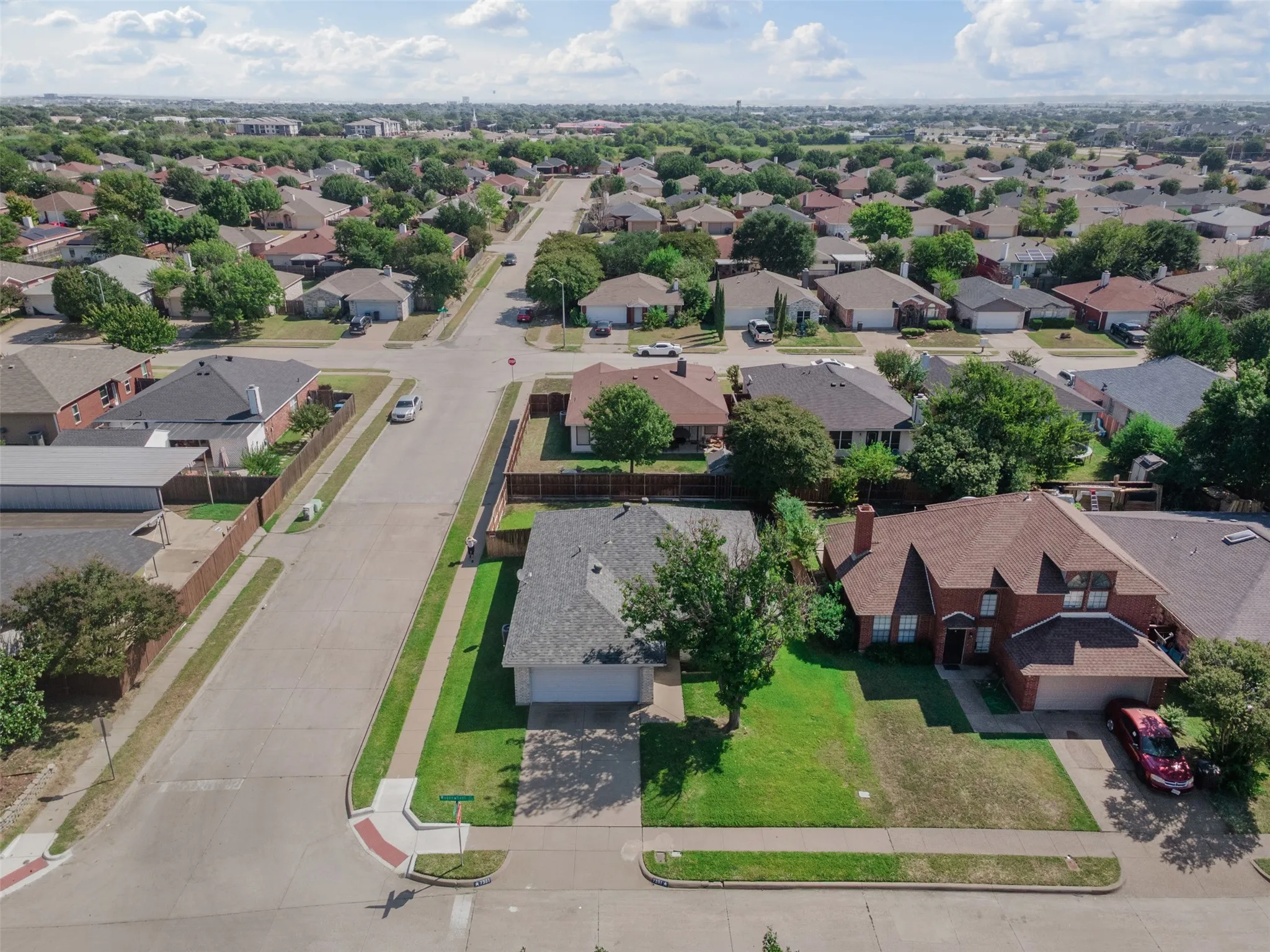 Single Family Residence For Sale in Tarrant County , 7301 Wagonwheel Road, Fort Worth, Texas 76133, 3 Bedroom, 2 Bathroom, 2 Garage spaces, 1,311 Sqft, built in 1989, mls#21059478, Real Estate Agent in Fort Worth, Homes For Sale in Tarrant county, Homes For Sale in Fort Worth, Realtor in Fort Worth Texas, Real Estate Brokerage Independent Realty Texas, Luminita Cordes Realtor