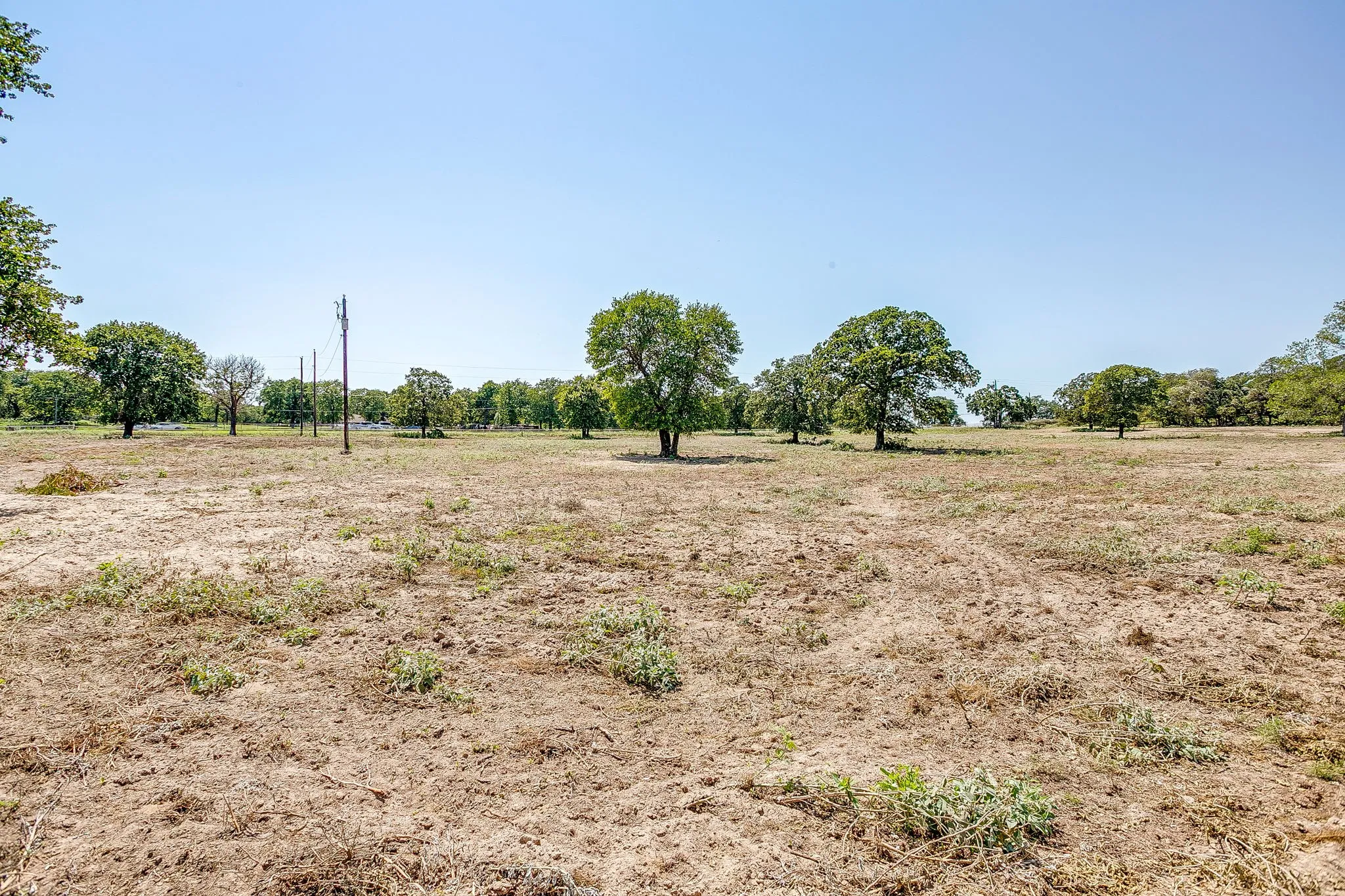 Single Family Residence For Sale in Parker County , 7726 W Highway 199, Springtown, Texas 76082, 4 Bedroom, 4 Bathroom, 4 Garage spaces, 3,153 Sqft, built in 2001, Preowned, mls#21059059, Real Estate Agent in Springtown, Homes For Sale in Parker county, Homes For Sale in Springtown, Realtor in Springtown Texas, Real Estate Brokerage Independent Realty Texas, Luminita Cordes Realtor
