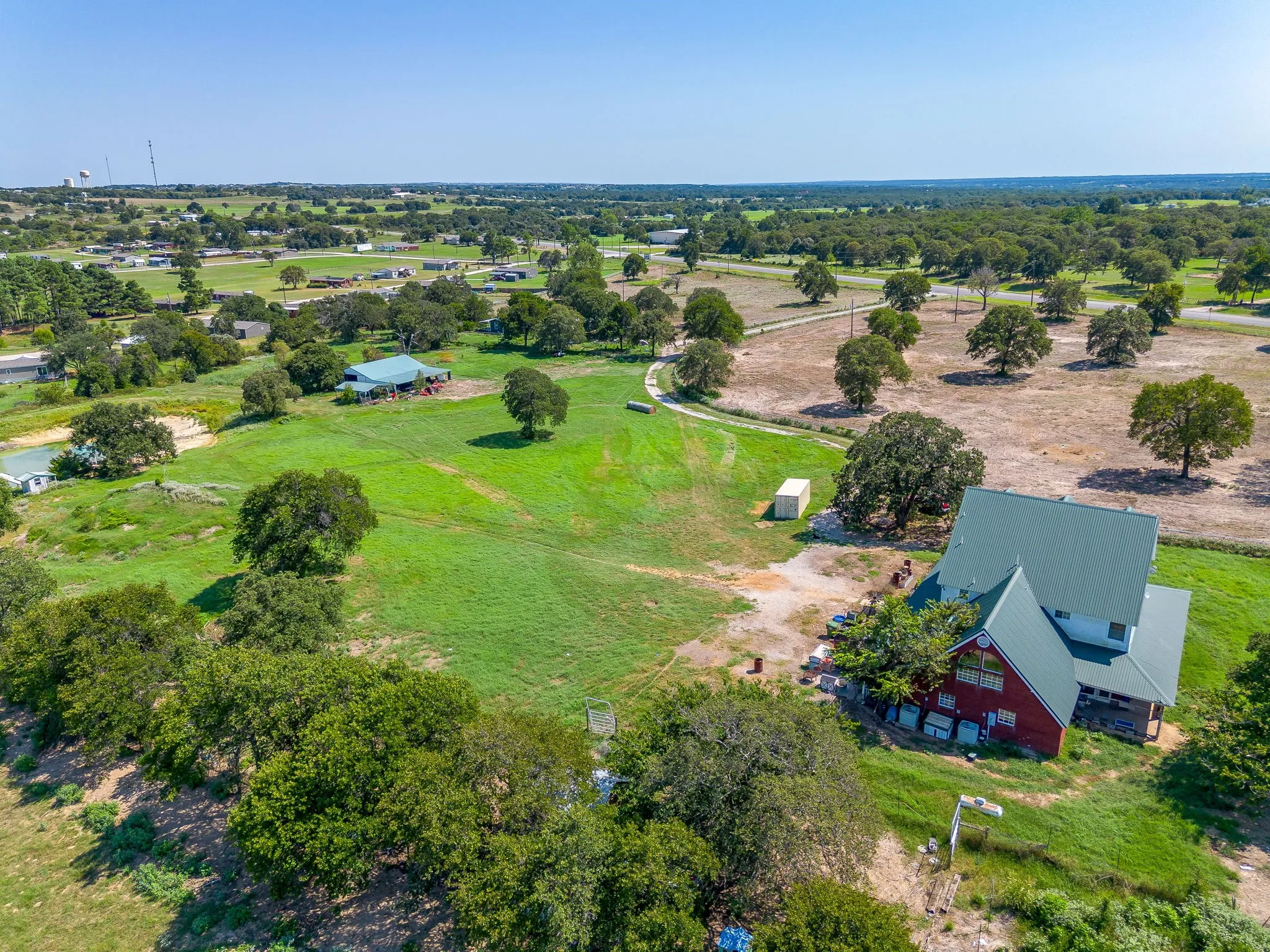 Single Family Residence For Sale in Parker County , 7726 W Highway 199, Springtown, Texas 76082, 4 Bedroom, 4 Bathroom, 4 Garage spaces, 3,153 Sqft, built in 2001, Preowned, mls#21059059, Real Estate Agent in Springtown, Homes For Sale in Parker county, Homes For Sale in Springtown, Realtor in Springtown Texas, Real Estate Brokerage Independent Realty Texas, Luminita Cordes Realtor