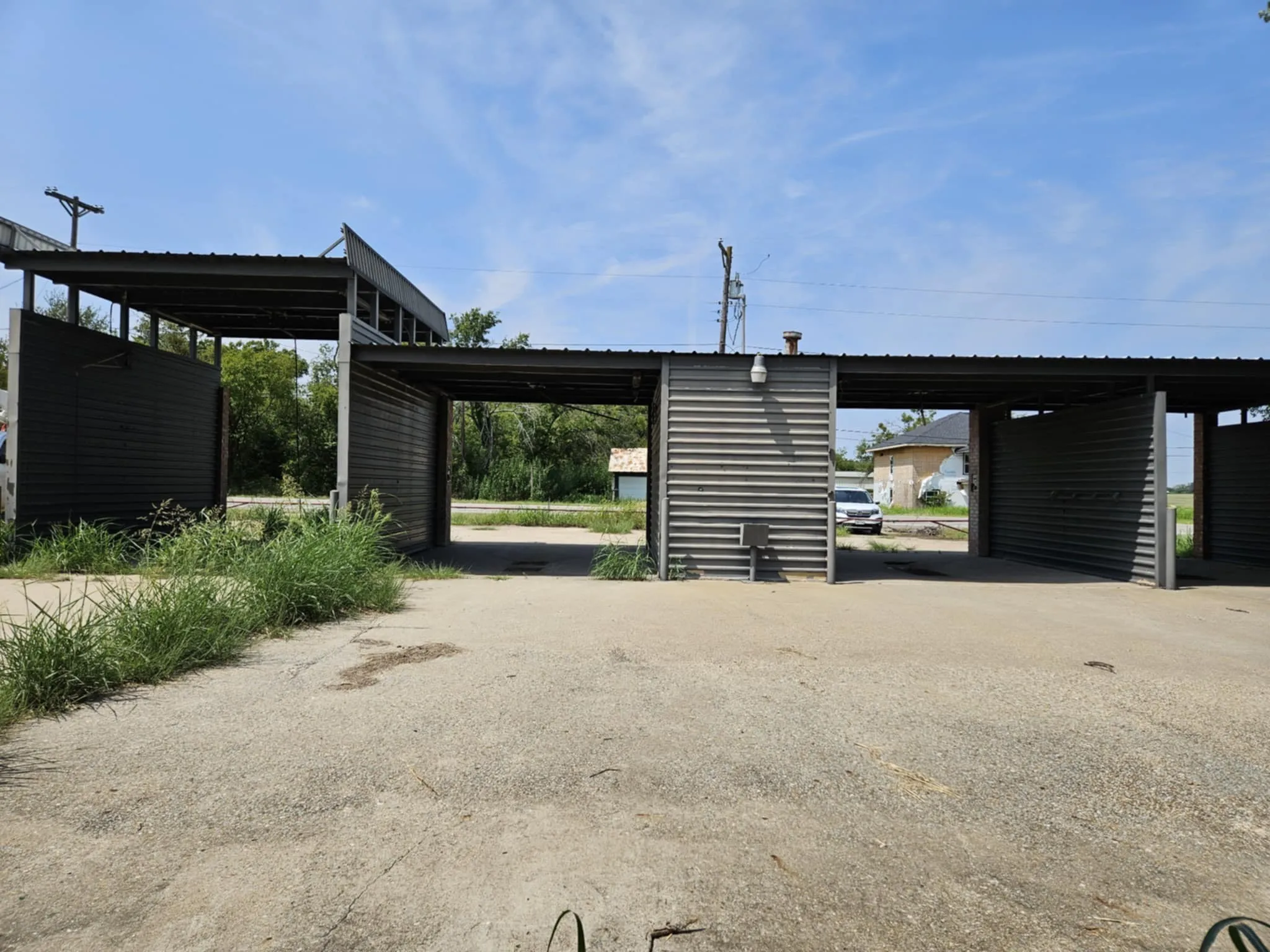 Industrial For Rent in Hill County , 1010 NE 4th Street, Hubbard, Texas 76648, 0, 0, Garage spaces, 0 Sqft, built in 0, Preowned, Price $1,000, mls#21053140, Real Estate Agent in Hubbard, Homes For Rent in Hill county, Homes For Rent in Hubbard, Realtor in Hubbard Texas, Real Estate Brokerage Independent Realty Texas, Luminita Cordes Realtor