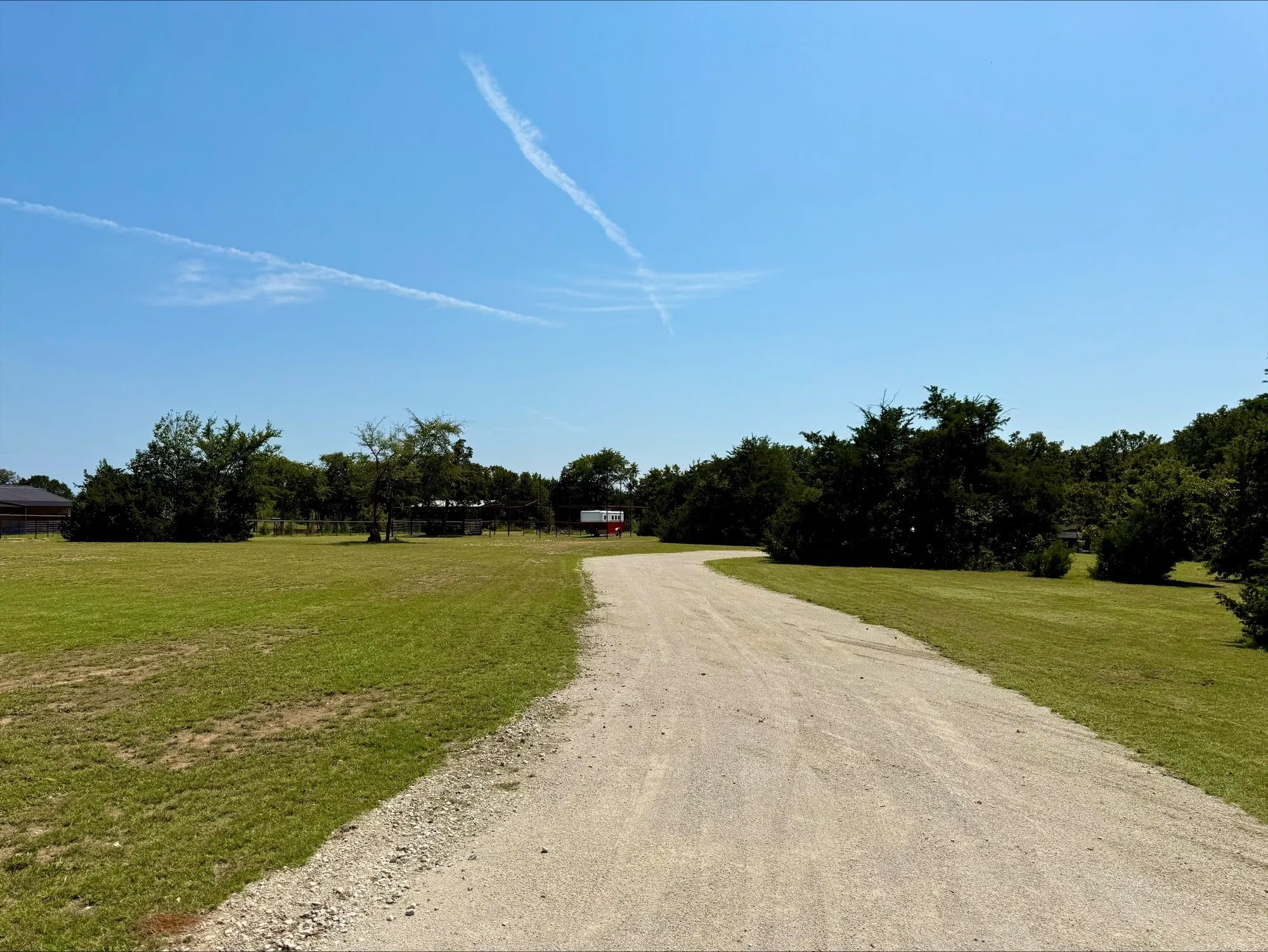 View of dirt / gravel driveway