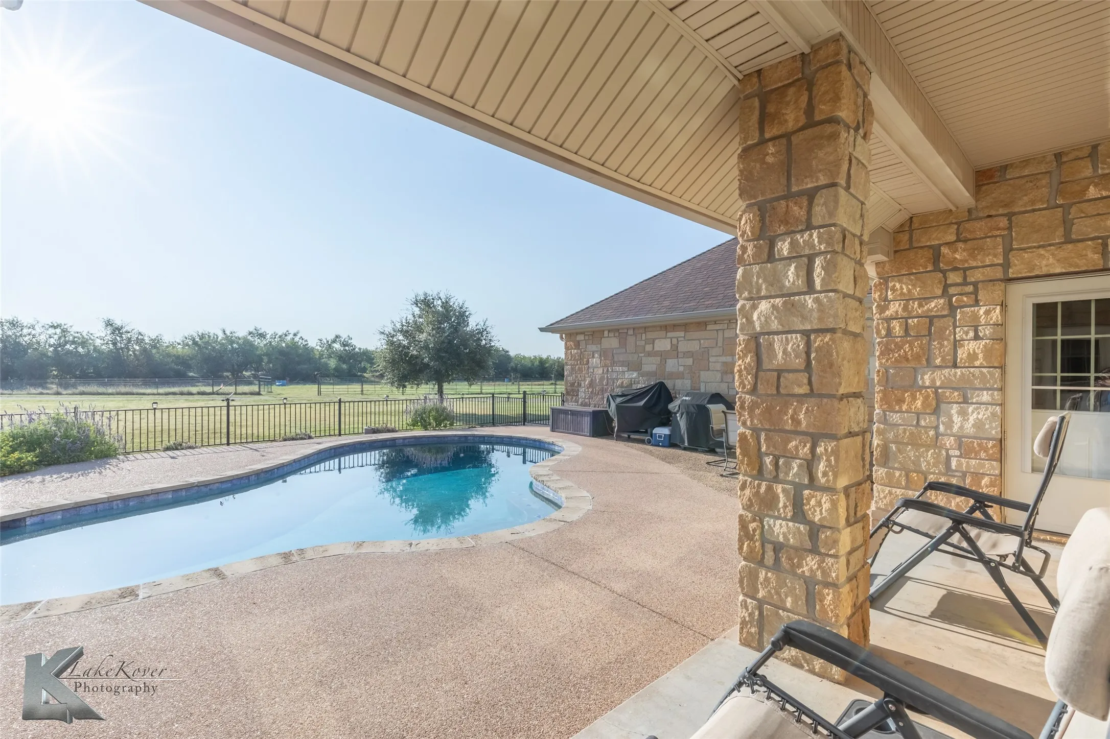 Farm For Sale in Taylor County , 209 CR 336, Tuscola, Texas 79562, 4 Bedroom, 4 Bathroom, 2 Garage spaces, 3,499 Sqft, built in 2005, mls#21060334, Real Estate Agent in Tuscola, Homes For Sale in Taylor county, Homes For Sale in Tuscola, Realtor in Tuscola Texas, Real Estate Brokerage Independent Realty Texas, Luminita Cordes Realtor