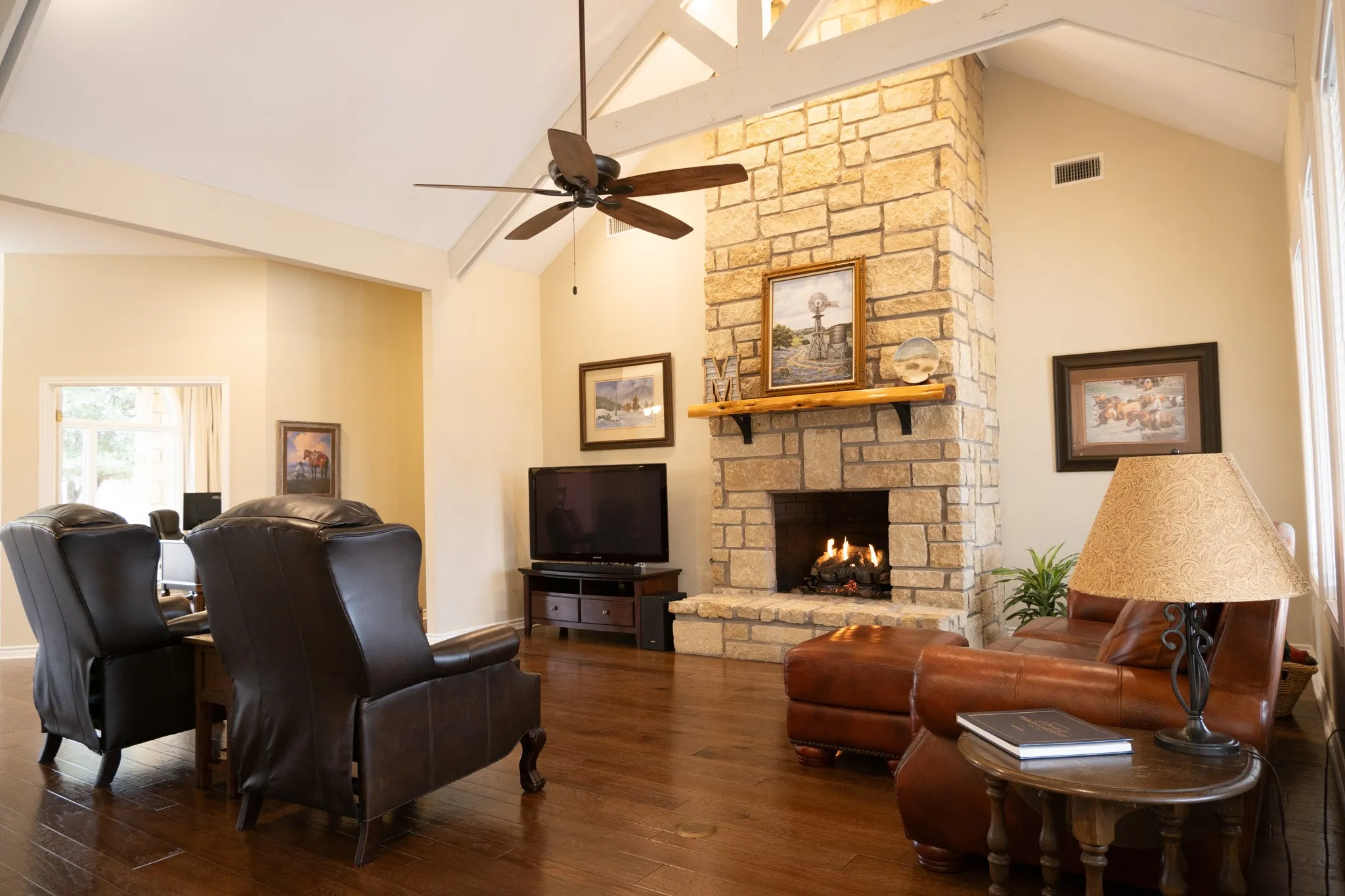 Farm For Sale in Taylor County , 209 CR 336, Tuscola, Texas 79562, 4 Bedroom, 4 Bathroom, 2 Garage spaces, 3,499 Sqft, built in 2005, mls#21060334, Real Estate Agent in Tuscola, Homes For Sale in Taylor county, Homes For Sale in Tuscola, Realtor in Tuscola Texas, Real Estate Brokerage Independent Realty Texas, Luminita Cordes Realtor