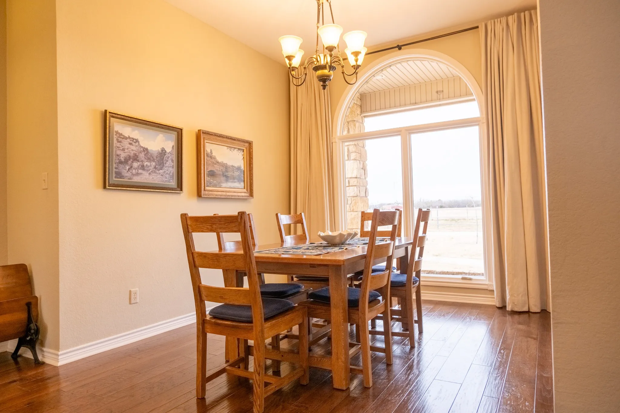 Farm For Sale in Taylor County , 209 CR 336, Tuscola, Texas 79562, 4 Bedroom, 4 Bathroom, 2 Garage spaces, 3,499 Sqft, built in 2005, mls#21060334, Real Estate Agent in Tuscola, Homes For Sale in Taylor county, Homes For Sale in Tuscola, Realtor in Tuscola Texas, Real Estate Brokerage Independent Realty Texas, Luminita Cordes Realtor