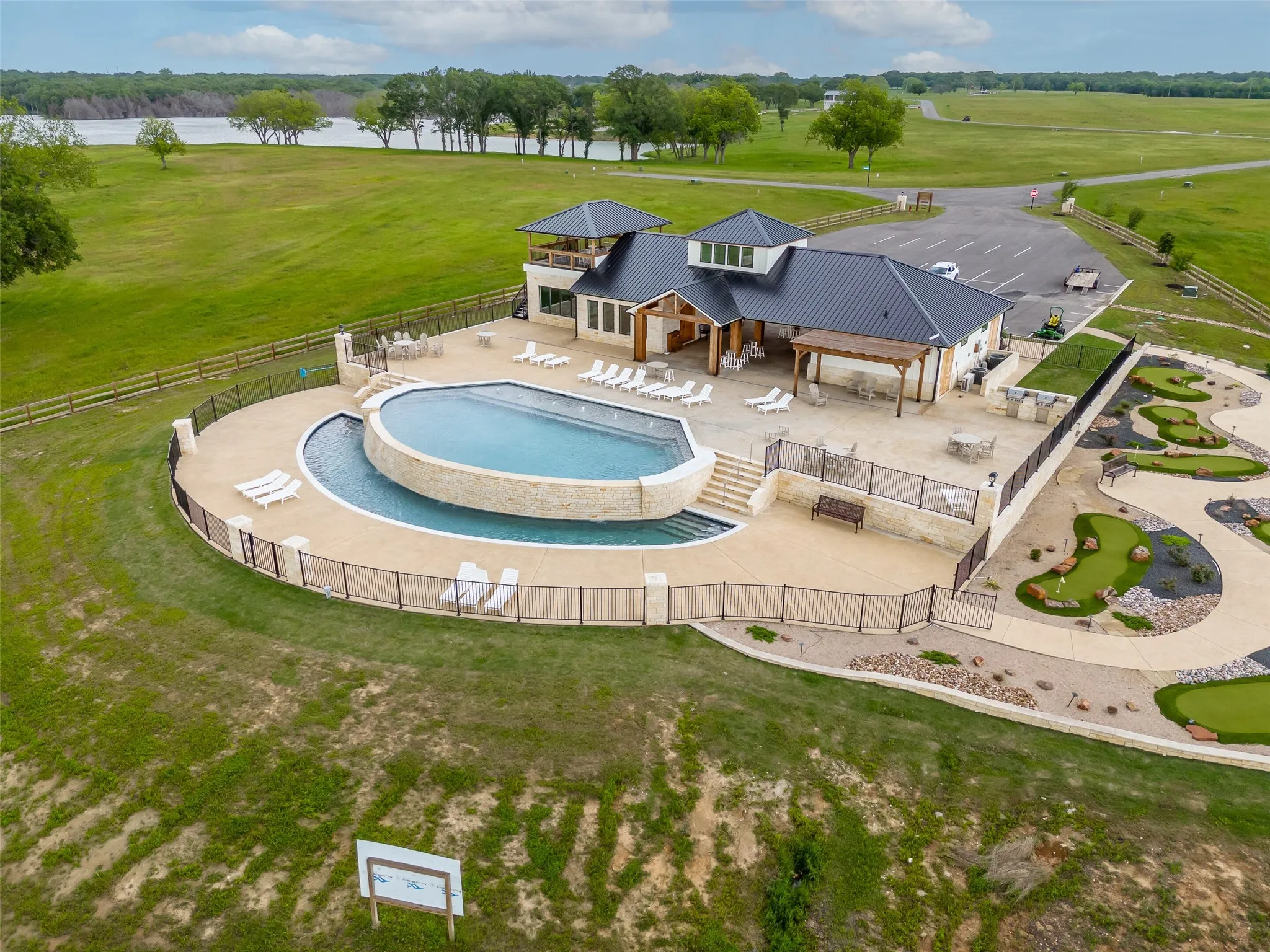 Unimproved Land For Sale in Fannin County , 800 Peninsula Drive, Honey Grove, Texas 75446, 0, 0, Garage spaces, 0 Sqft, built in 0, mls#21056842, Real Estate Agent in Honey Grove, Homes For Sale in Fannin county, Homes For Sale in Honey Grove, Realtor in Honey Grove Texas, Real Estate Brokerage Independent Realty Texas, Luminita Cordes Realtor