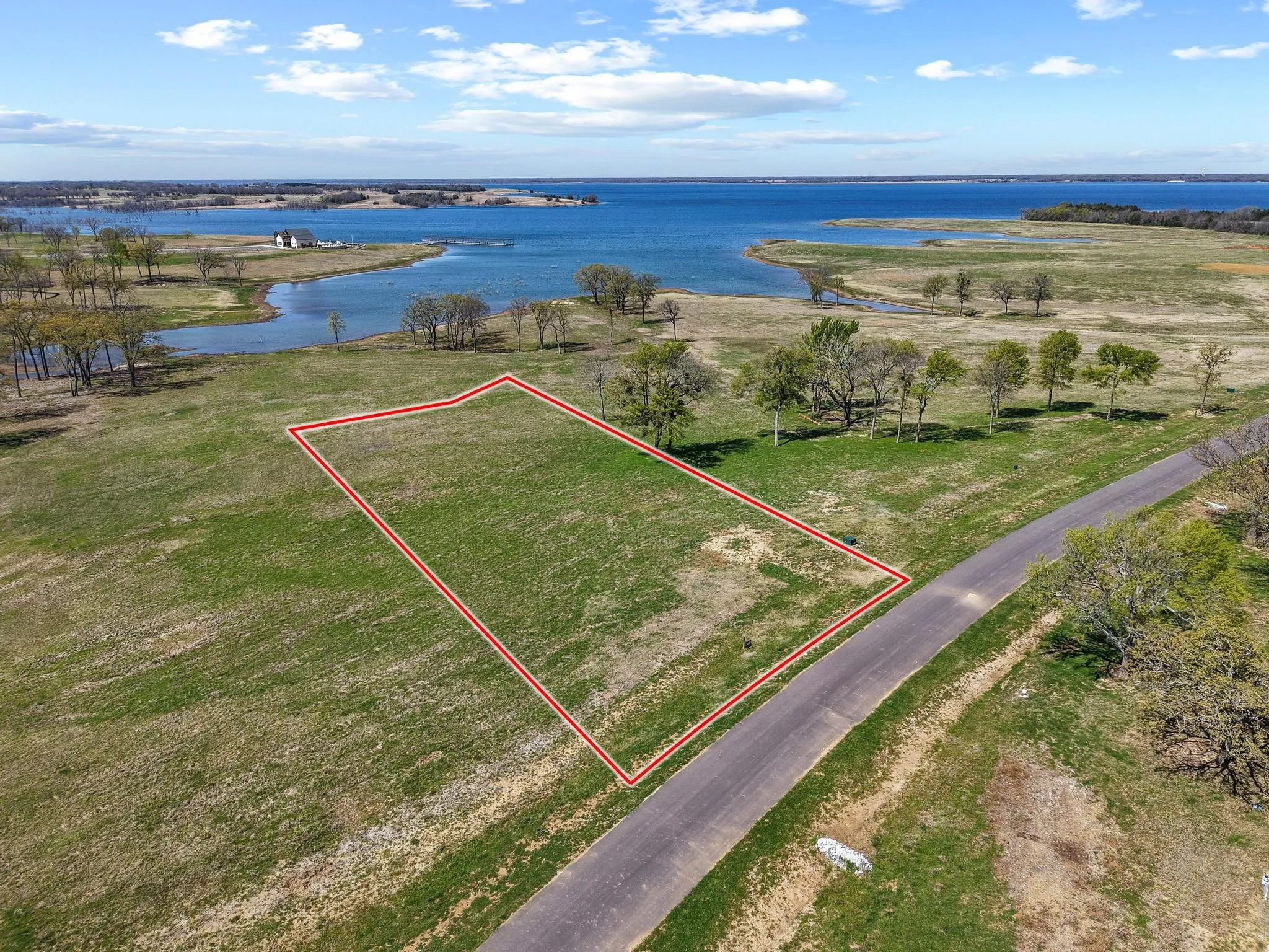 1.328 ac. private dockable lot