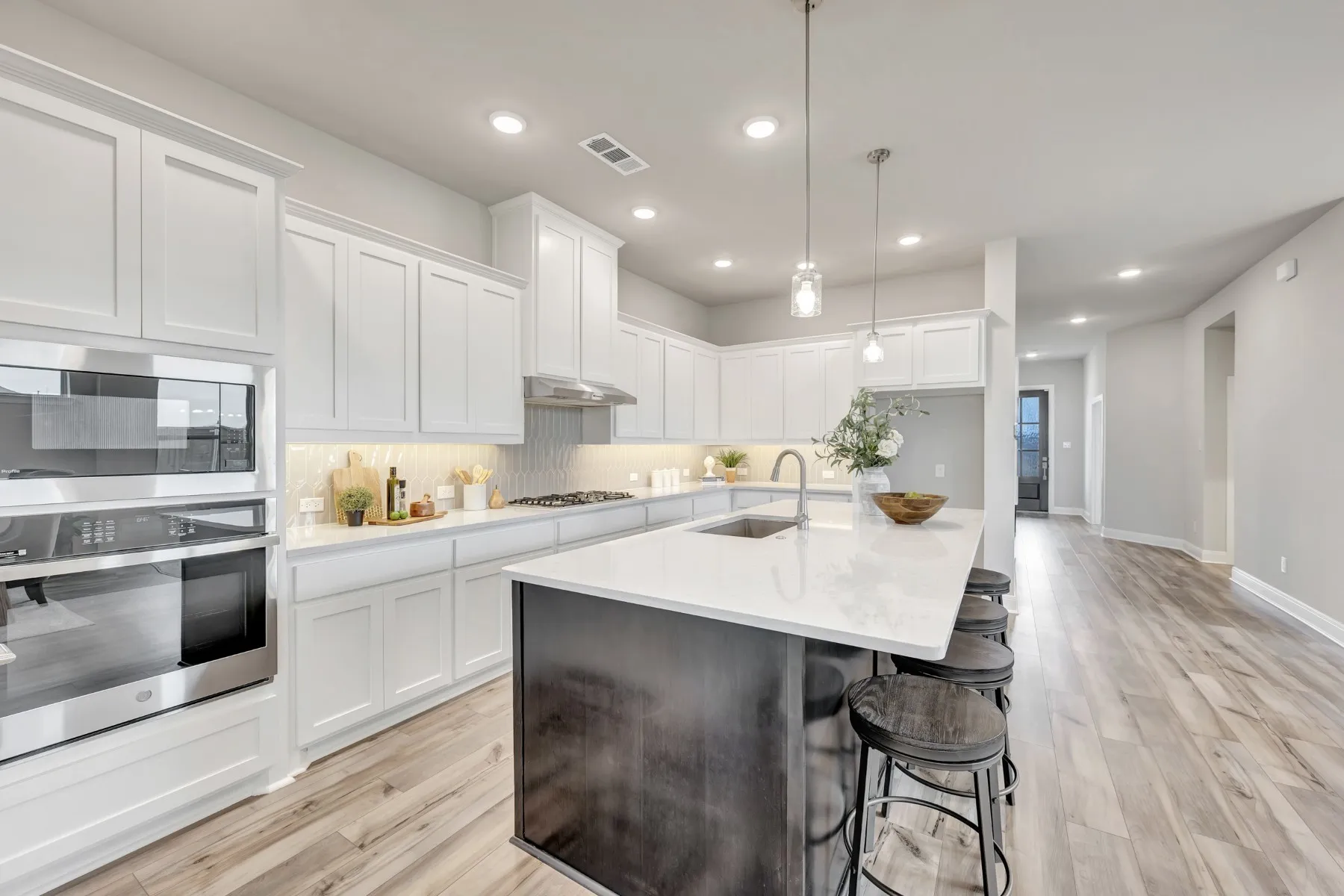 Single Family Residence For Sale in Kaufman County , 9544 Talia Boulevard, Mesquite, Texas 75126, 4 Bedroom, 3 Bathroom, 2 Garage spaces, 2,292 Sqft, built in 2025, mls#21060734, Real Estate Agent in Mesquite, Homes For Sale in Kaufman county, Homes For Sale in Mesquite, Realtor in Mesquite Texas, Real Estate Brokerage Independent Realty Texas, Luminita Cordes Realtor
