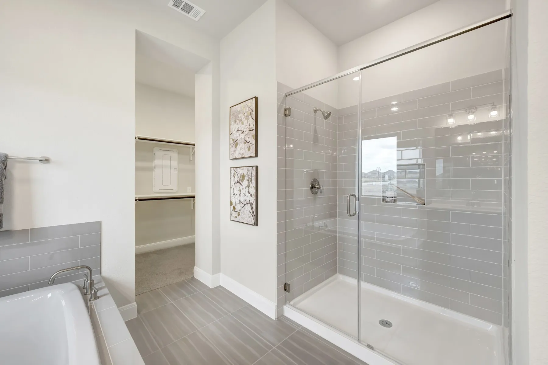 Single Family Residence For Sale in Kaufman County , 9544 Talia Boulevard, Mesquite, Texas 75126, 4 Bedroom, 3 Bathroom, 2 Garage spaces, 2,292 Sqft, built in 2025, mls#21060734, Real Estate Agent in Mesquite, Homes For Sale in Kaufman county, Homes For Sale in Mesquite, Realtor in Mesquite Texas, Real Estate Brokerage Independent Realty Texas, Luminita Cordes Realtor