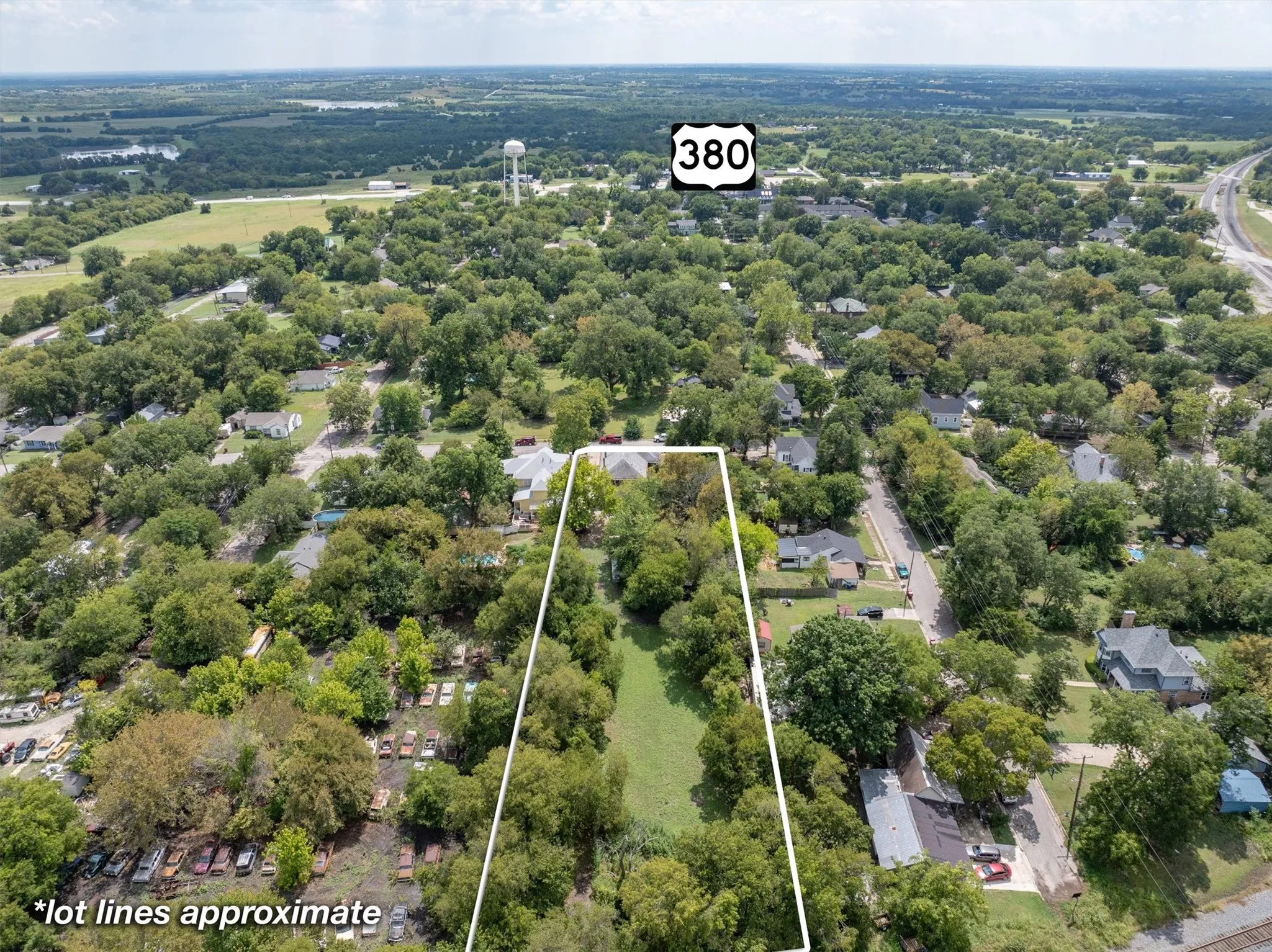 Single Family Residence For Sale in Collin County , 305 Hill Street, Farmersville, Texas 75442, 4 Bedroom, 2 Bathroom, Garage spaces, 3,240 Sqft, built in 1920, Preowned, mls#21024053, Real Estate Agent in Farmersville, Homes For Sale in Collin county, Homes For Sale in Farmersville, Realtor in Farmersville Texas, Real Estate Brokerage Independent Realty Texas, Luminita Cordes Realtor