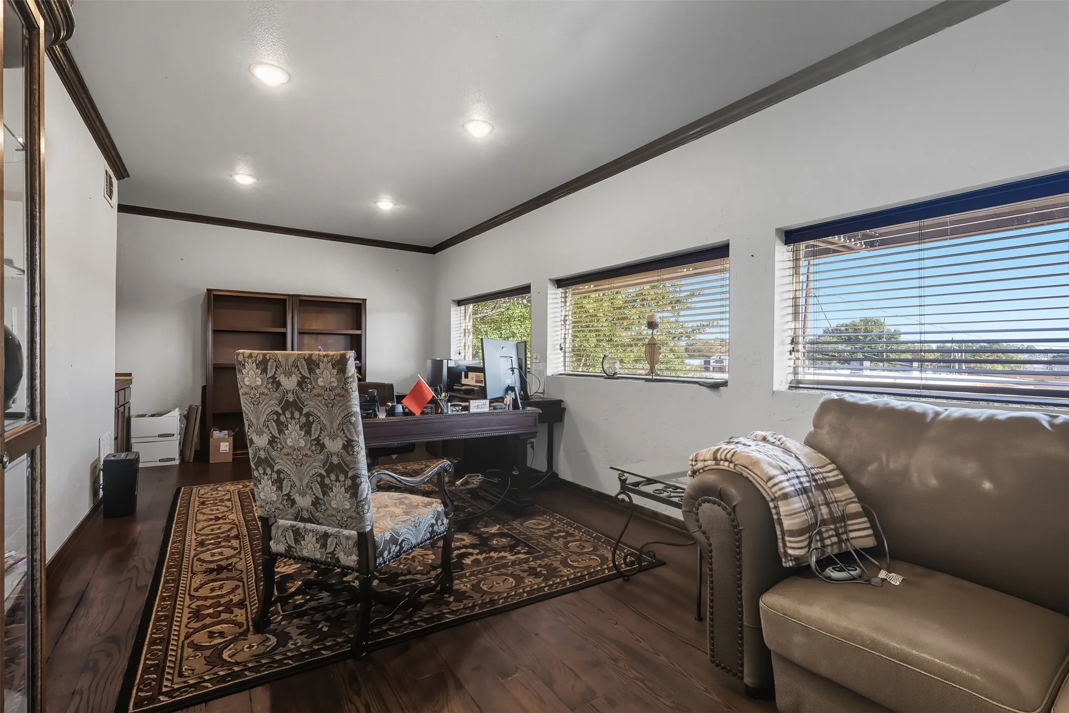 Office For Sale in Titus County , 312-314 W Alabama Street, Mt Pleasant, Texas 75455, 0, 0, Garage spaces, 0 Sqft, built in 1974, Preowned, mls#21061693, Real Estate Agent in Mt Pleasant, Homes For Sale in Titus county, Homes For Sale in Mt Pleasant, Realtor in Mt Pleasant Texas, Real Estate Brokerage Independent Realty Texas, Luminita Cordes Realtor