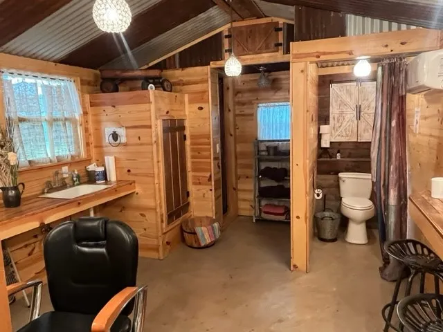 Improved Land For Sale in Bosque County , 3739 CR 2160, Iredell, Texas 76649, 0, 0, Garage spaces, 0 Sqft, built in 2015, mls#21062055, Real Estate Agent in Iredell, Homes For Sale in Bosque county, Homes For Sale in Iredell, Realtor in Iredell Texas, Real Estate Brokerage Independent Realty Texas, Luminita Cordes Realtor