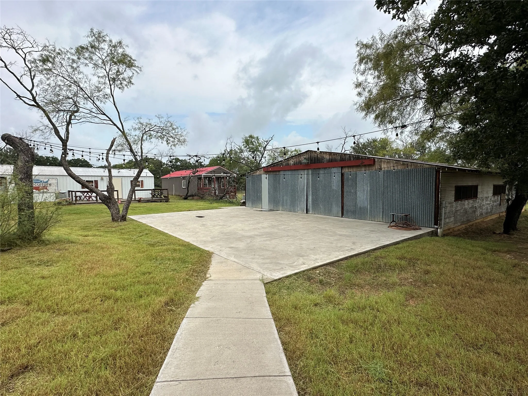 Improved Land For Sale in Bosque County , 3739 CR 2160, Iredell, Texas 76649, 0, 0, Garage spaces, 0 Sqft, built in 2015, mls#21062055, Real Estate Agent in Iredell, Homes For Sale in Bosque county, Homes For Sale in Iredell, Realtor in Iredell Texas, Real Estate Brokerage Independent Realty Texas, Luminita Cordes Realtor