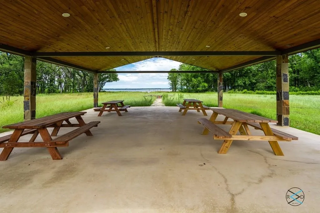 Improved Land For Sale in Kaufman County , 9277 W Shoreline Drive, Kemp, Texas 75143, 0, 0, Garage spaces, 0 Sqft, built in 0, mls#21052475, Real Estate Agent in Kemp, Homes For Sale in Kaufman county, Homes For Sale in Kemp, Realtor in Kemp Texas, Real Estate Brokerage Independent Realty Texas, Luminita Cordes Realtor