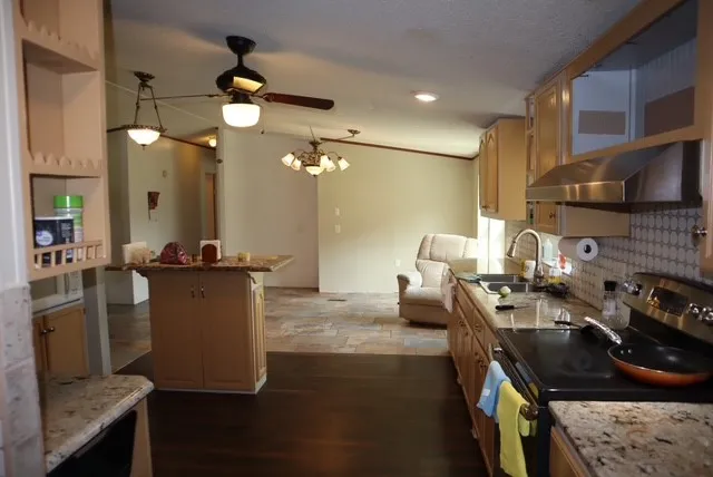 Single Family Residence For Sale in Fannin County , 2306 County Road 4145, Bonham, Texas 75418, 4 Bedroom, 3 Bathroom, Garage spaces, 1,792 Sqft, built in 2001, mls#21062525, Real Estate Agent in Bonham, Homes For Sale in Fannin county, Homes For Sale in Bonham, Realtor in Bonham Texas, Real Estate Brokerage Independent Realty Texas, Luminita Cordes Realtor