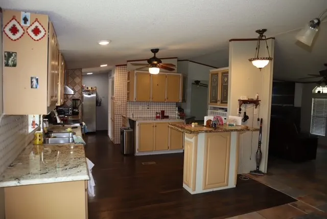 Single Family Residence For Sale in Fannin County , 2306 County Road 4145, Bonham, Texas 75418, 4 Bedroom, 3 Bathroom, Garage spaces, 1,792 Sqft, built in 2001, mls#21062525, Real Estate Agent in Bonham, Homes For Sale in Fannin county, Homes For Sale in Bonham, Realtor in Bonham Texas, Real Estate Brokerage Independent Realty Texas, Luminita Cordes Realtor