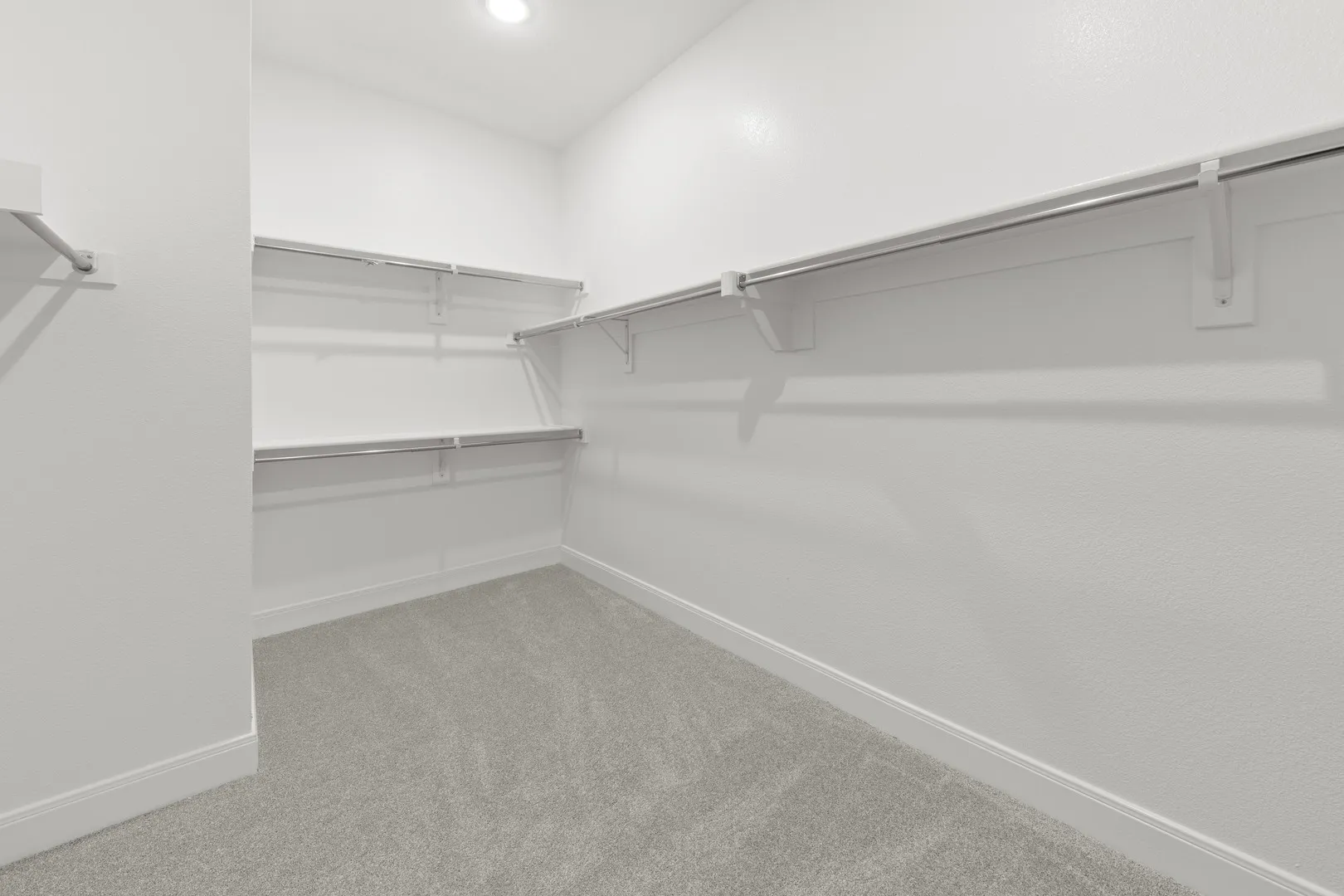 19. 1433 Kirkdale - Closet