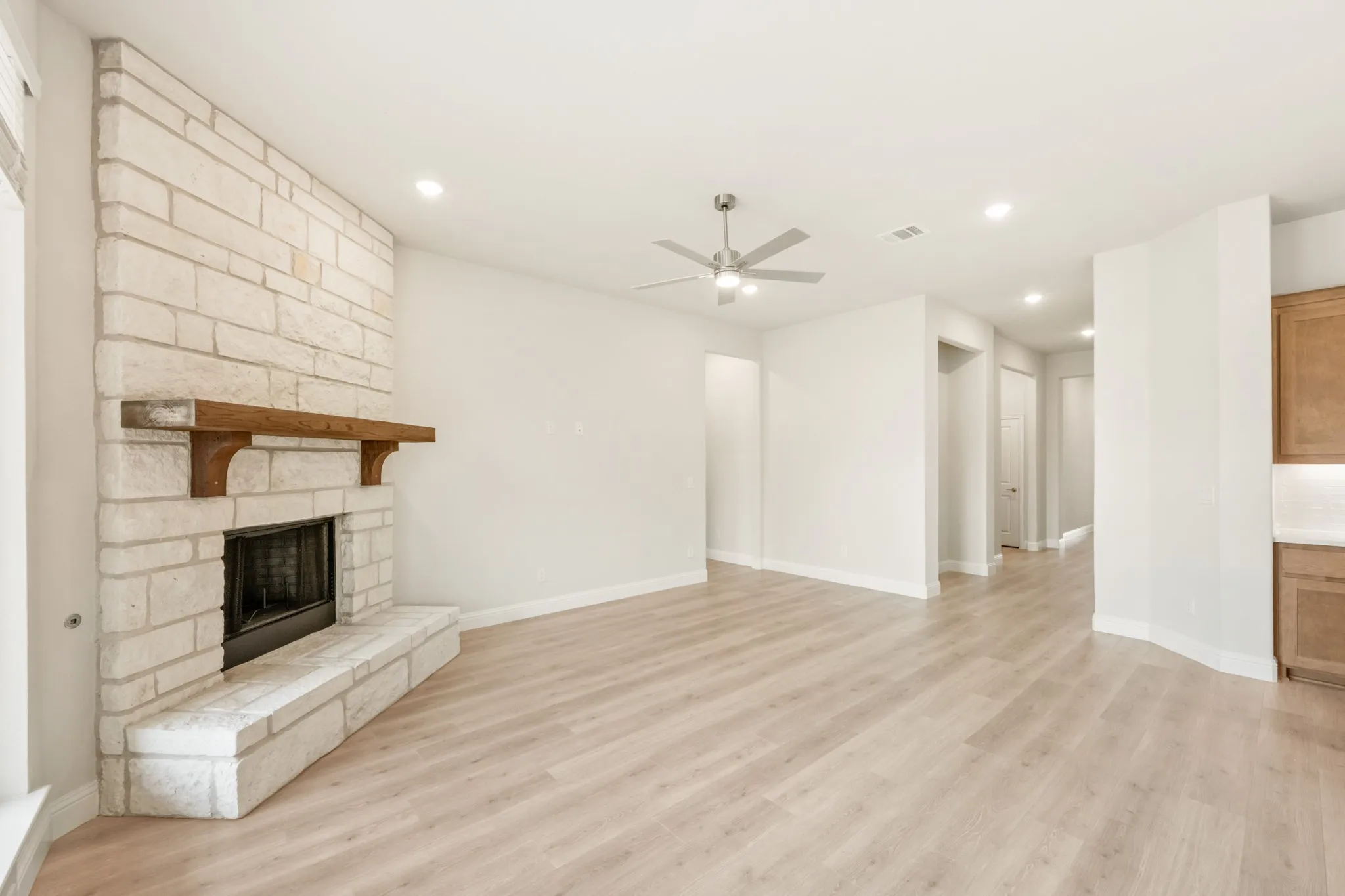 Single Family Residence For Sale in Rockwall County , 1025 Bearing Street, Royse City, Texas 75189, 3 Bedroom, 3 Bathroom, 2 Garage spaces, 2,102 Sqft, built in 2025, New Construction - Complete, mls#21063152, Real Estate Agent in Royse City, Homes For Sale in Rockwall county, Homes For Sale in Royse City, Realtor in Royse City Texas, Real Estate Brokerage Independent Realty Texas, Luminita Cordes Realtor