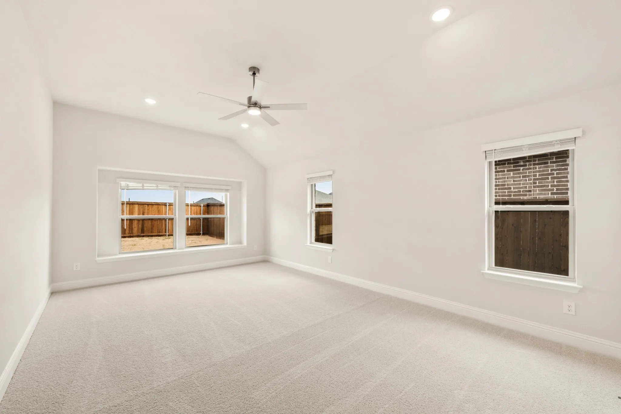 Single Family Residence For Sale in Rockwall County , 1025 Bearing Street, Royse City, Texas 75189, 3 Bedroom, 3 Bathroom, 2 Garage spaces, 2,102 Sqft, built in 2025, New Construction - Complete, mls#21063152, Real Estate Agent in Royse City, Homes For Sale in Rockwall county, Homes For Sale in Royse City, Realtor in Royse City Texas, Real Estate Brokerage Independent Realty Texas, Luminita Cordes Realtor