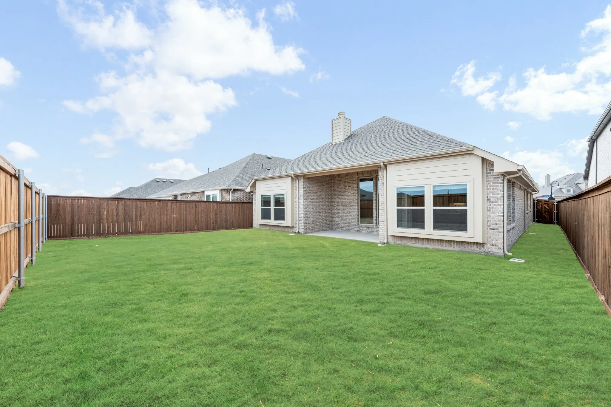 Single Family Residence For Sale in Rockwall County , 1025 Bearing Street, Royse City, Texas 75189, 3 Bedroom, 3 Bathroom, 2 Garage spaces, 2,102 Sqft, built in 2025, New Construction - Complete, mls#21063152, Real Estate Agent in Royse City, Homes For Sale in Rockwall county, Homes For Sale in Royse City, Realtor in Royse City Texas, Real Estate Brokerage Independent Realty Texas, Luminita Cordes Realtor