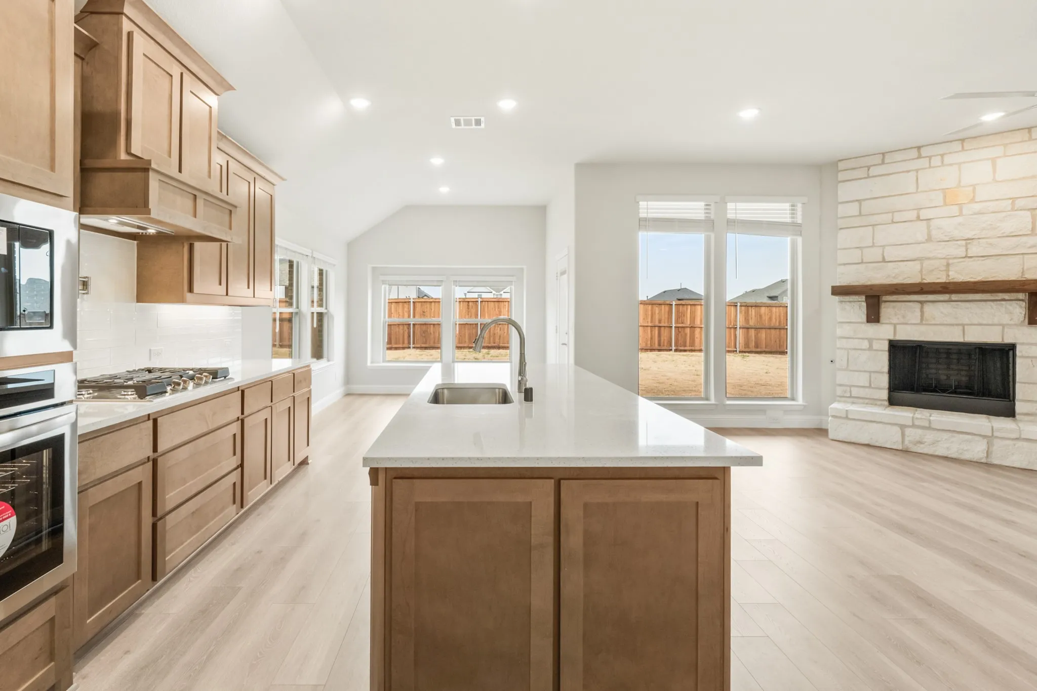 Single Family Residence For Sale in Rockwall County , 1025 Bearing Street, Royse City, Texas 75189, 3 Bedroom, 3 Bathroom, 2 Garage spaces, 2,102 Sqft, built in 2025, New Construction - Complete, mls#21063152, Real Estate Agent in Royse City, Homes For Sale in Rockwall county, Homes For Sale in Royse City, Realtor in Royse City Texas, Real Estate Brokerage Independent Realty Texas, Luminita Cordes Realtor