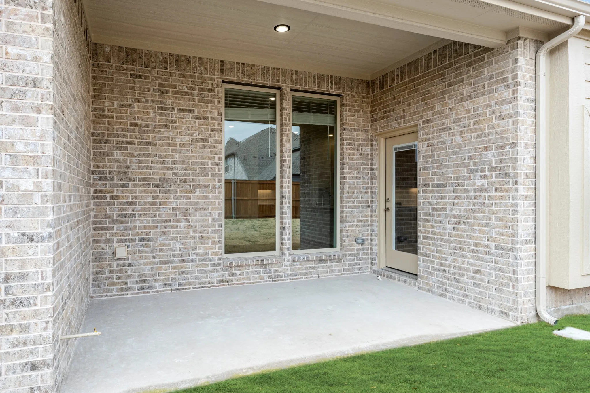 Single Family Residence For Sale in Rockwall County , 1025 Bearing Street, Royse City, Texas 75189, 3 Bedroom, 3 Bathroom, 2 Garage spaces, 2,102 Sqft, built in 2025, New Construction - Complete, mls#21063152, Real Estate Agent in Royse City, Homes For Sale in Rockwall county, Homes For Sale in Royse City, Realtor in Royse City Texas, Real Estate Brokerage Independent Realty Texas, Luminita Cordes Realtor