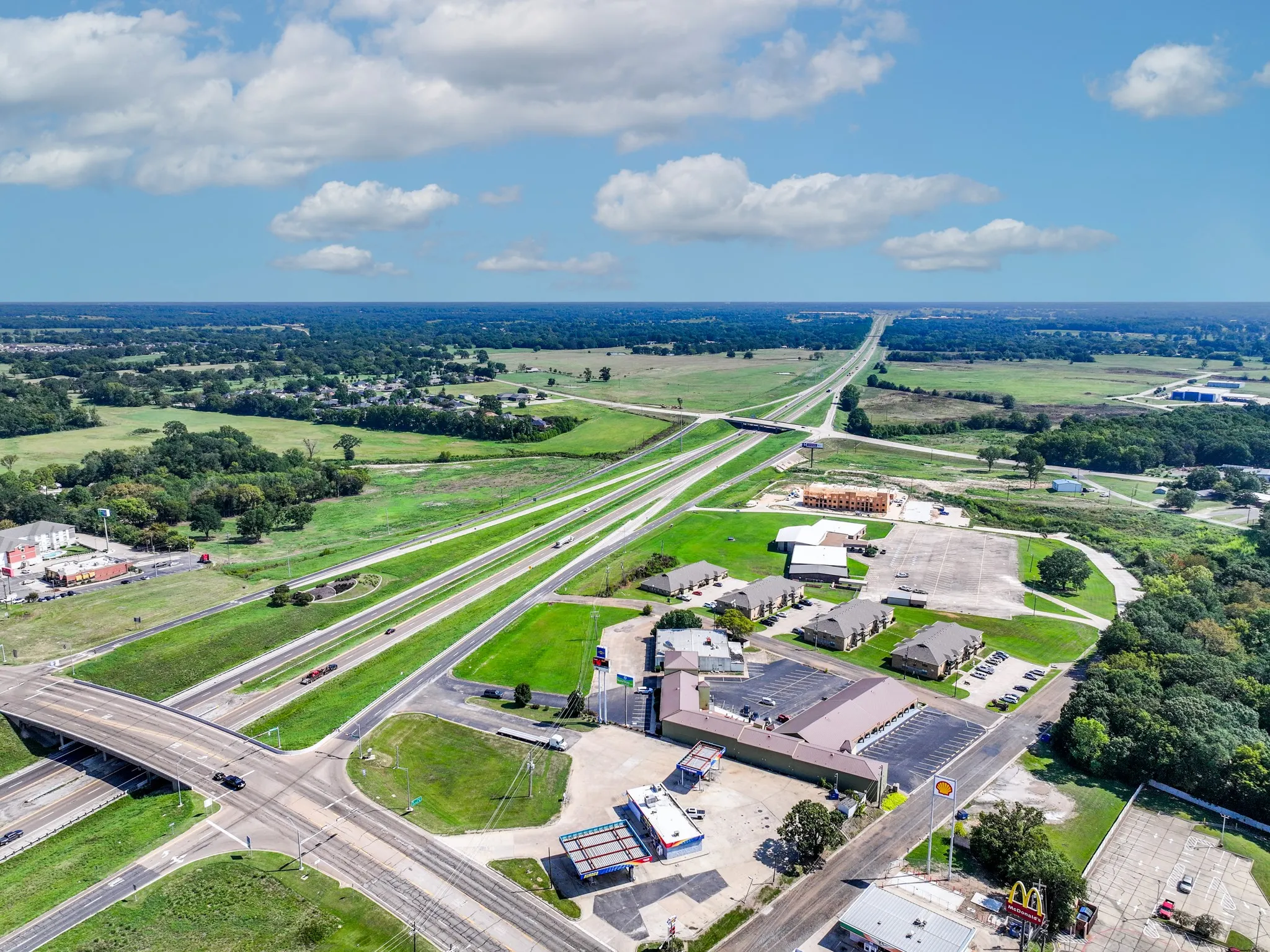 Retail For Sale in Titus County , 108 E Burton Road, Mt Pleasant, Texas 75455, 0, 0, Garage spaces, 0 Sqft, built in 1975, Preowned, mls#21062802, Real Estate Agent in Mt Pleasant, Homes For Sale in Titus county, Homes For Sale in Mt Pleasant, Realtor in Mt Pleasant Texas, Real Estate Brokerage Independent Realty Texas, Luminita Cordes Realtor