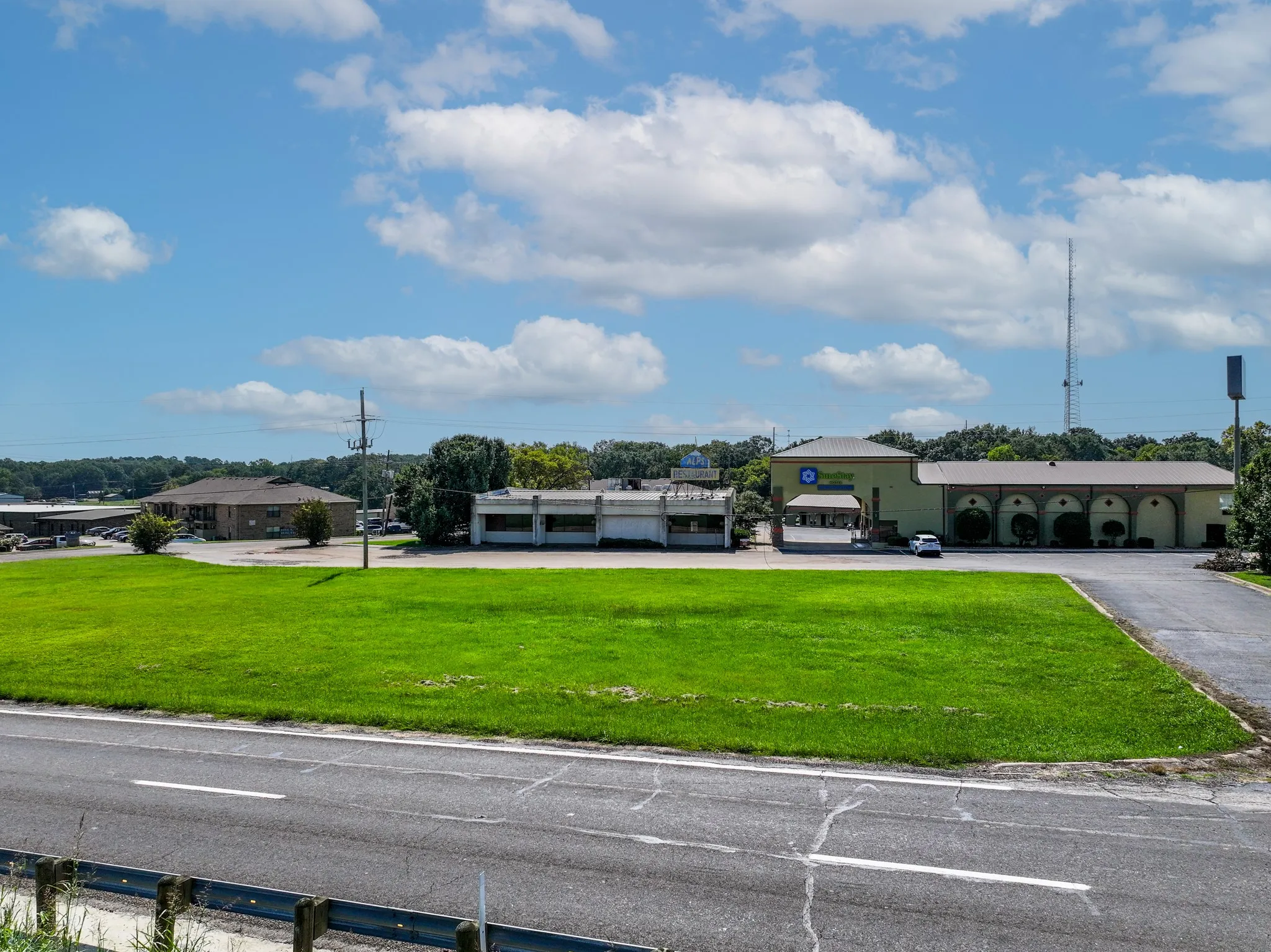 Retail For Sale in Titus County , 108 E Burton Road, Mt Pleasant, Texas 75455, 0, 0, Garage spaces, 0 Sqft, built in 1975, Preowned, mls#21062802, Real Estate Agent in Mt Pleasant, Homes For Sale in Titus county, Homes For Sale in Mt Pleasant, Realtor in Mt Pleasant Texas, Real Estate Brokerage Independent Realty Texas, Luminita Cordes Realtor